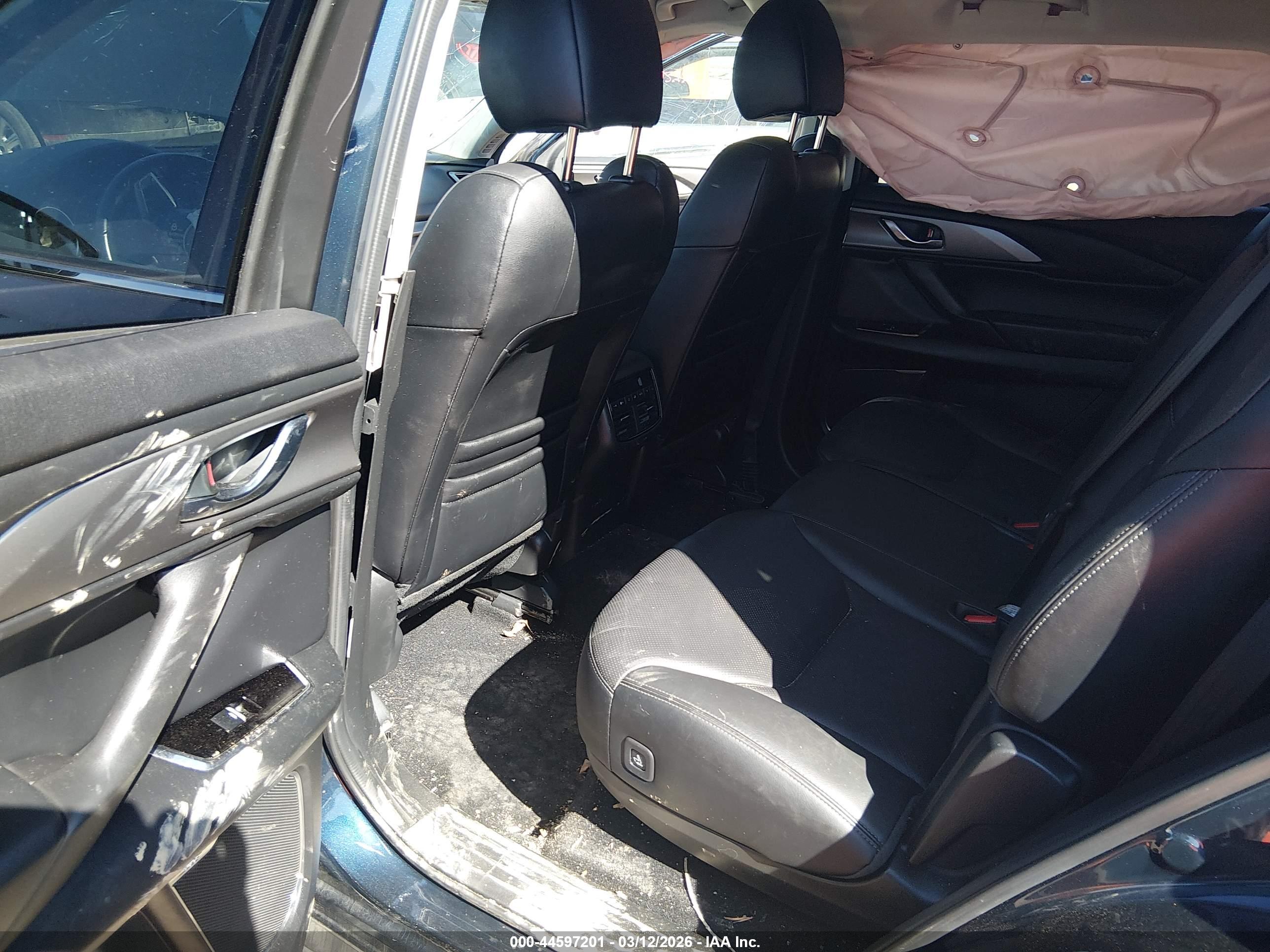 MAZDA CX-9 image 8