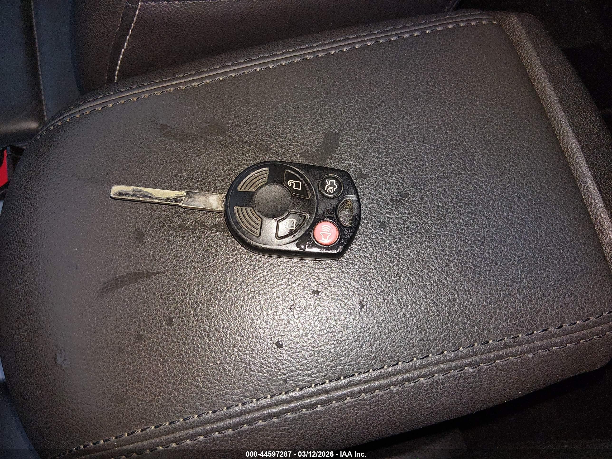 FORD ESCAPE image 11