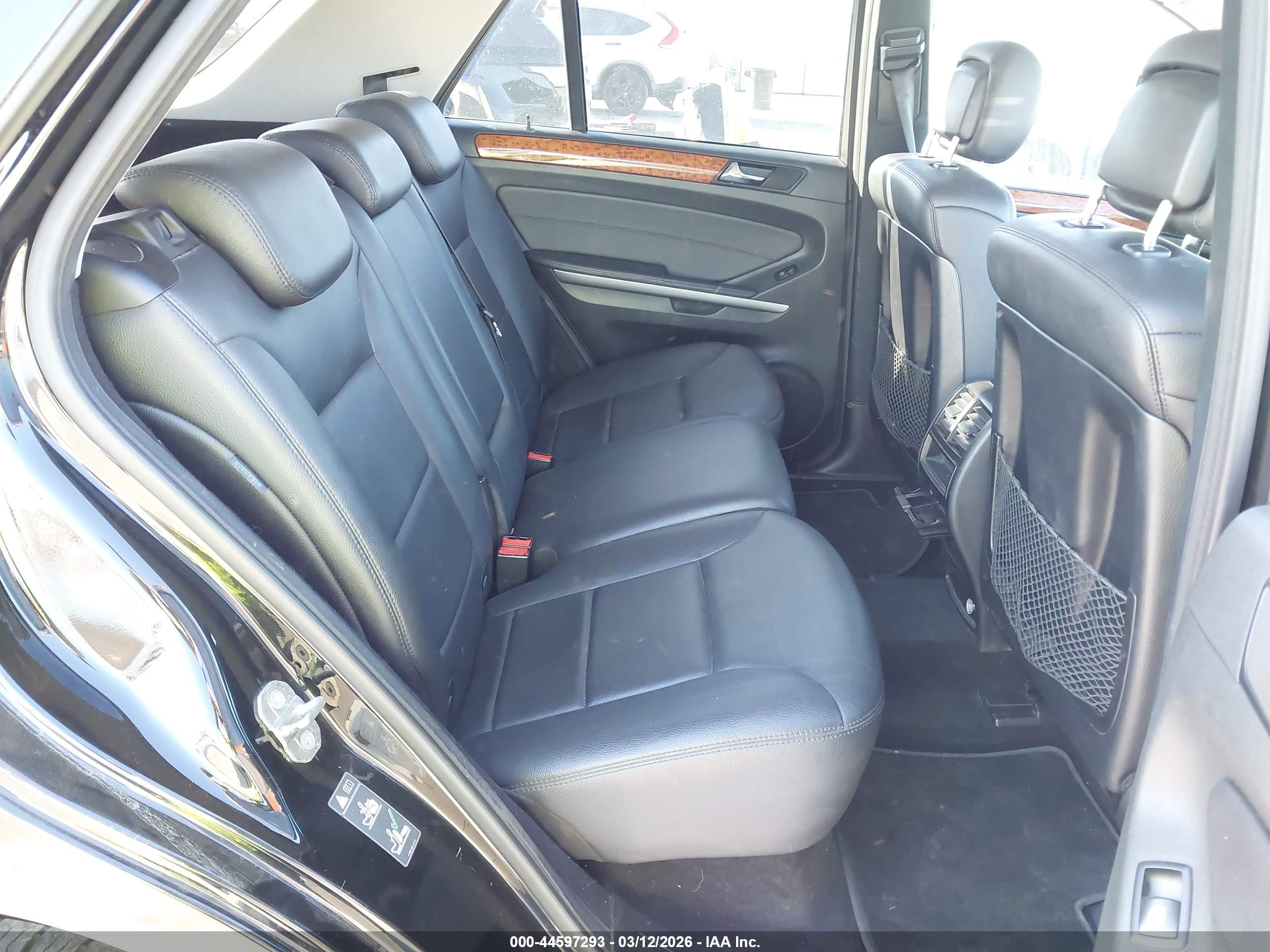 MERCEDES-BENZ ML image 8