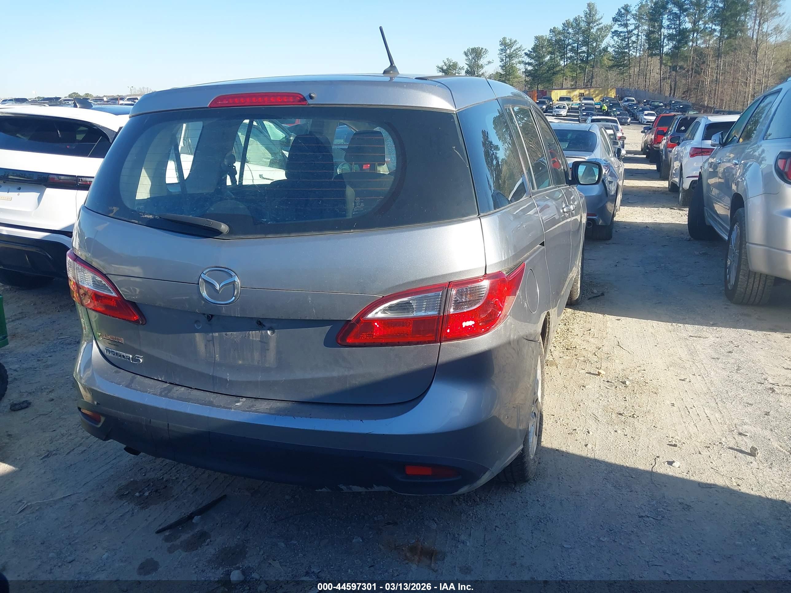 MAZDA MAZDA5 image 4