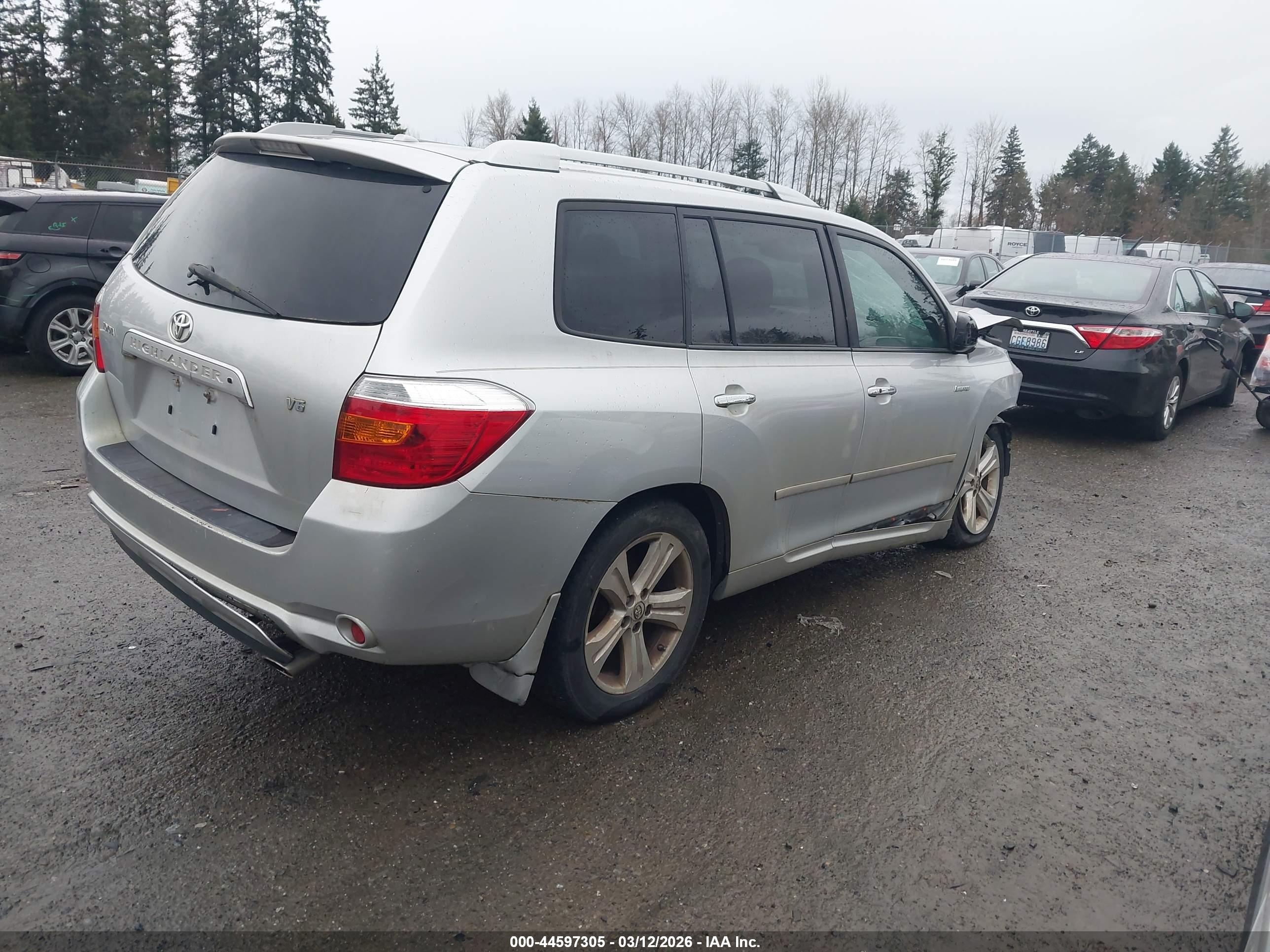 TOYOTA HIGHLANDER image 4