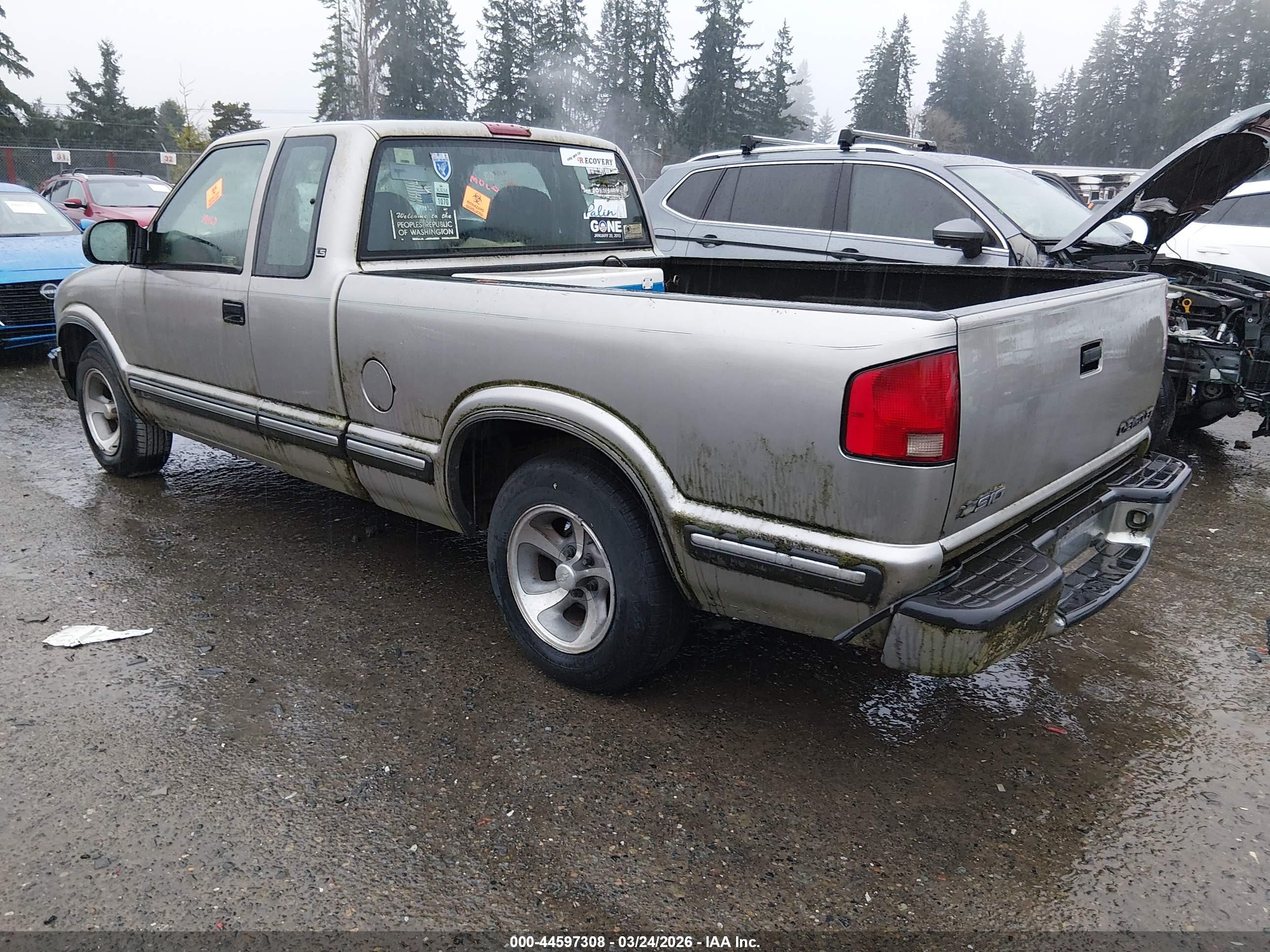 CHEVROLET S-10 image 3