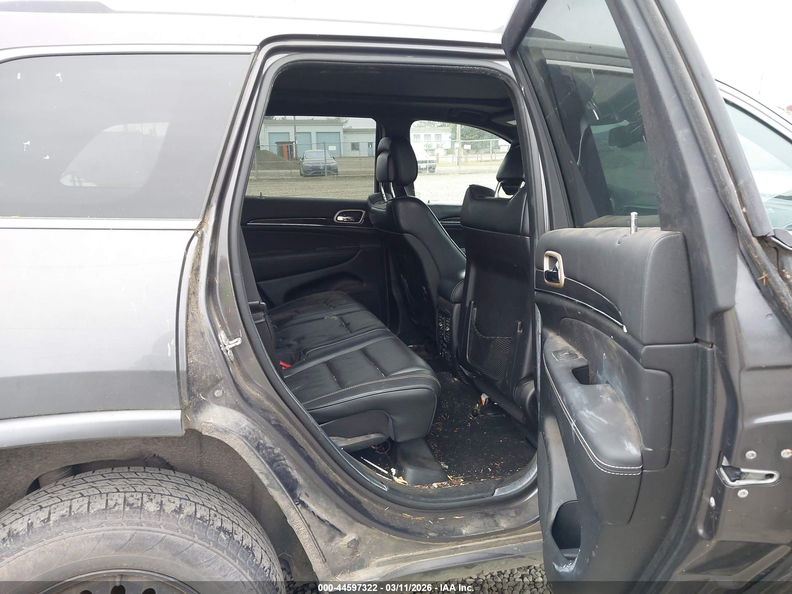 JEEP GRAND image 8