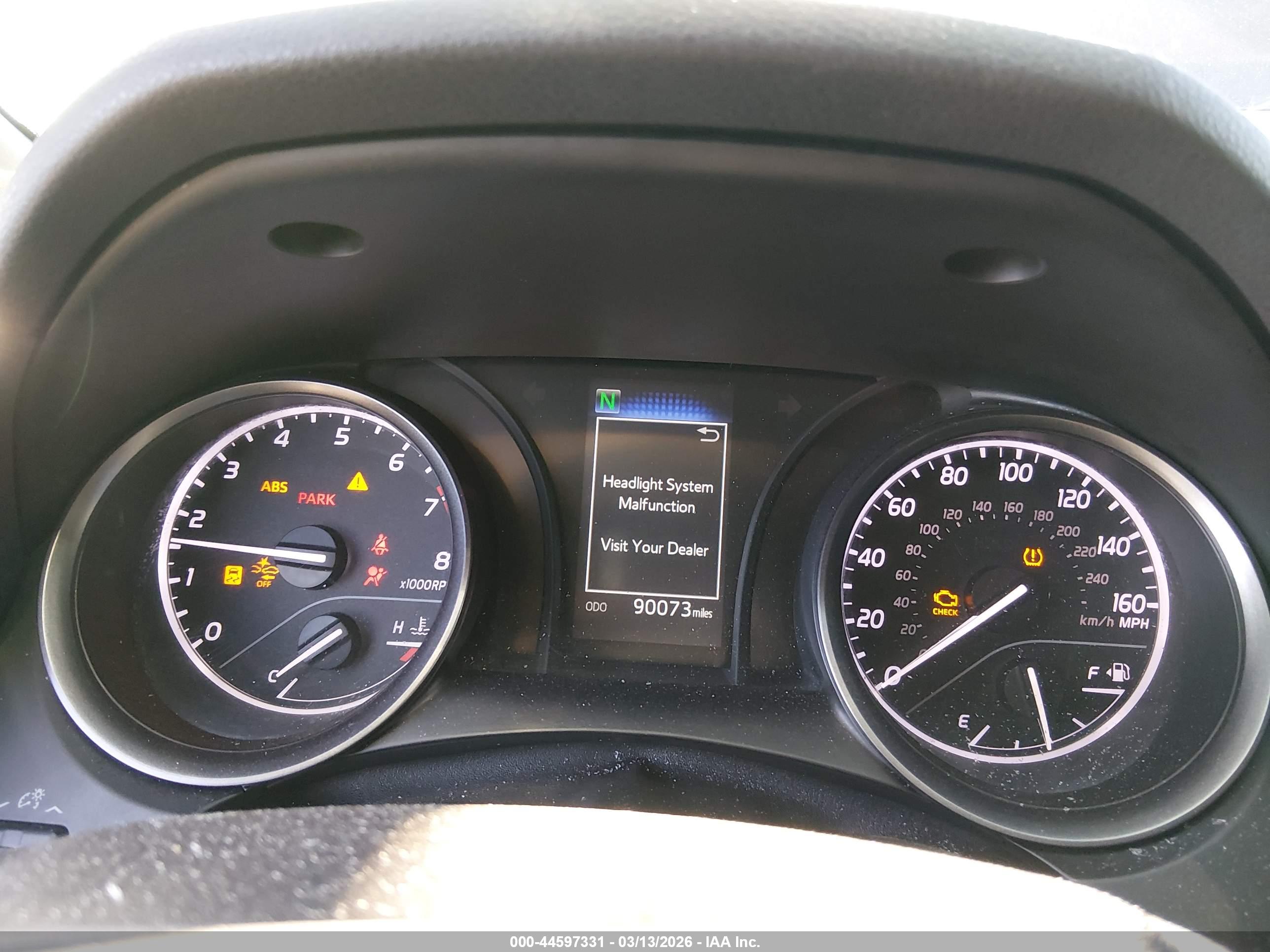 TOYOTA CAMRY image 7