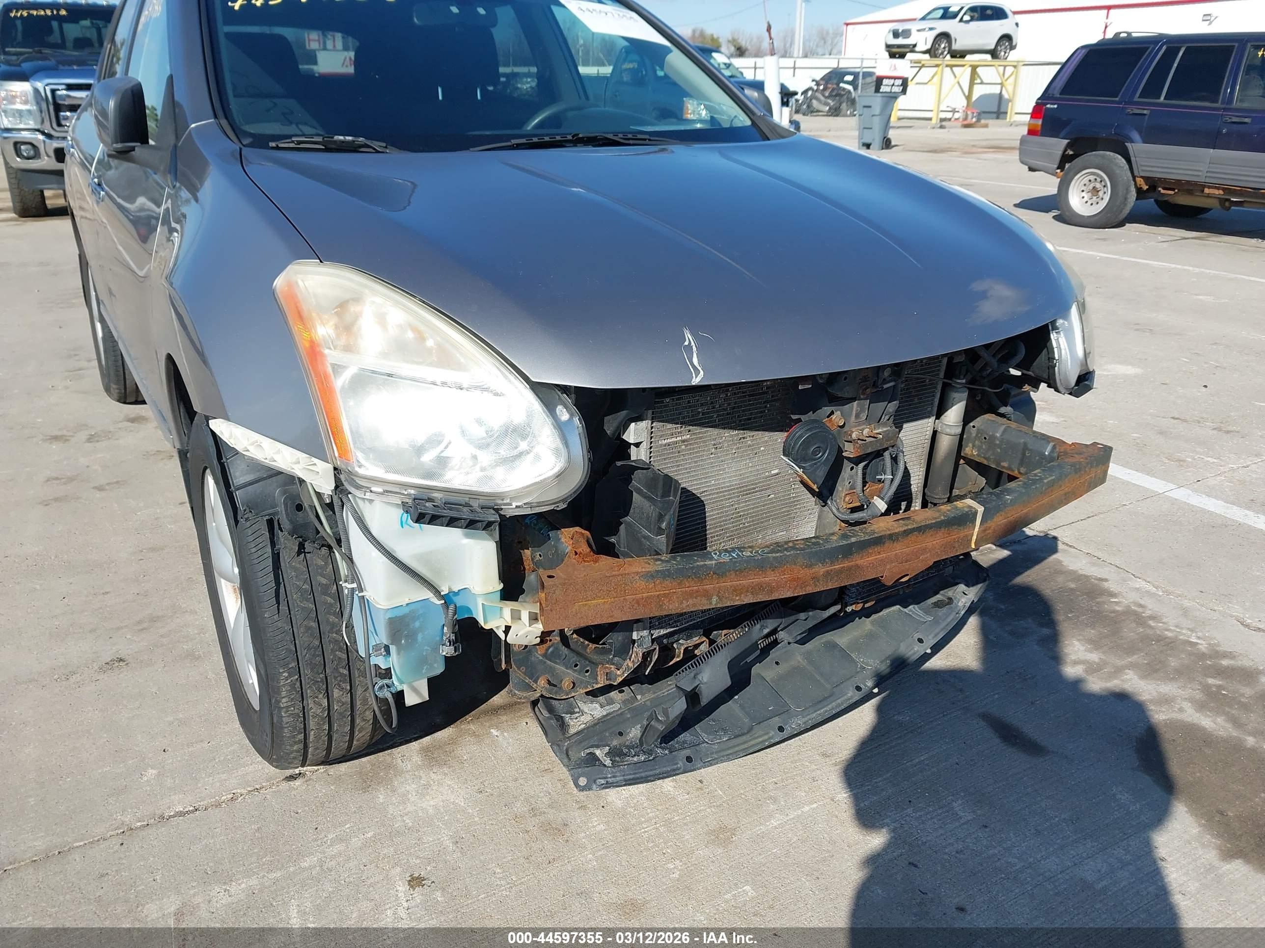 NISSAN ROGUE image 6