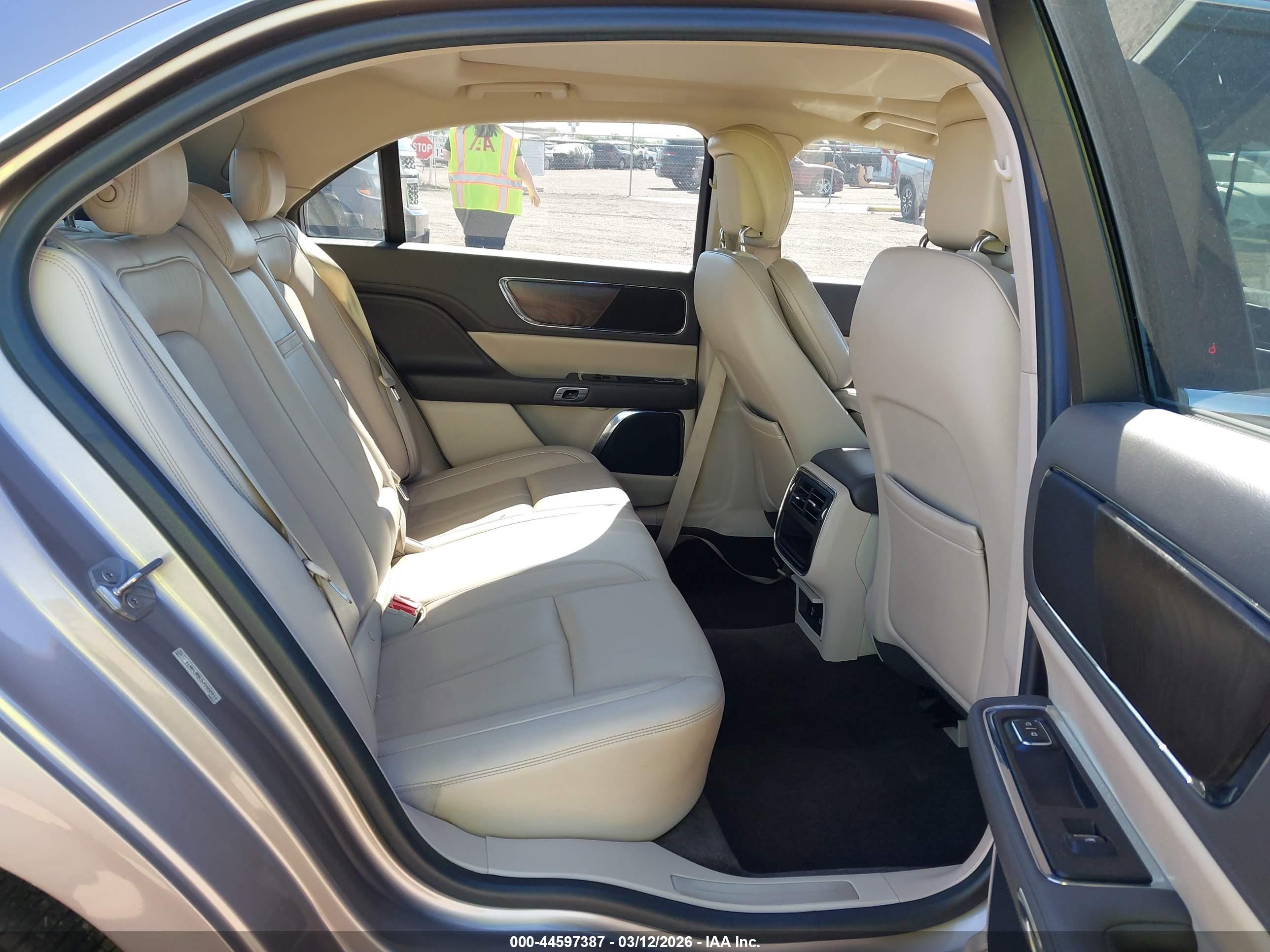 LINCOLN CONTINENTAL image 8
