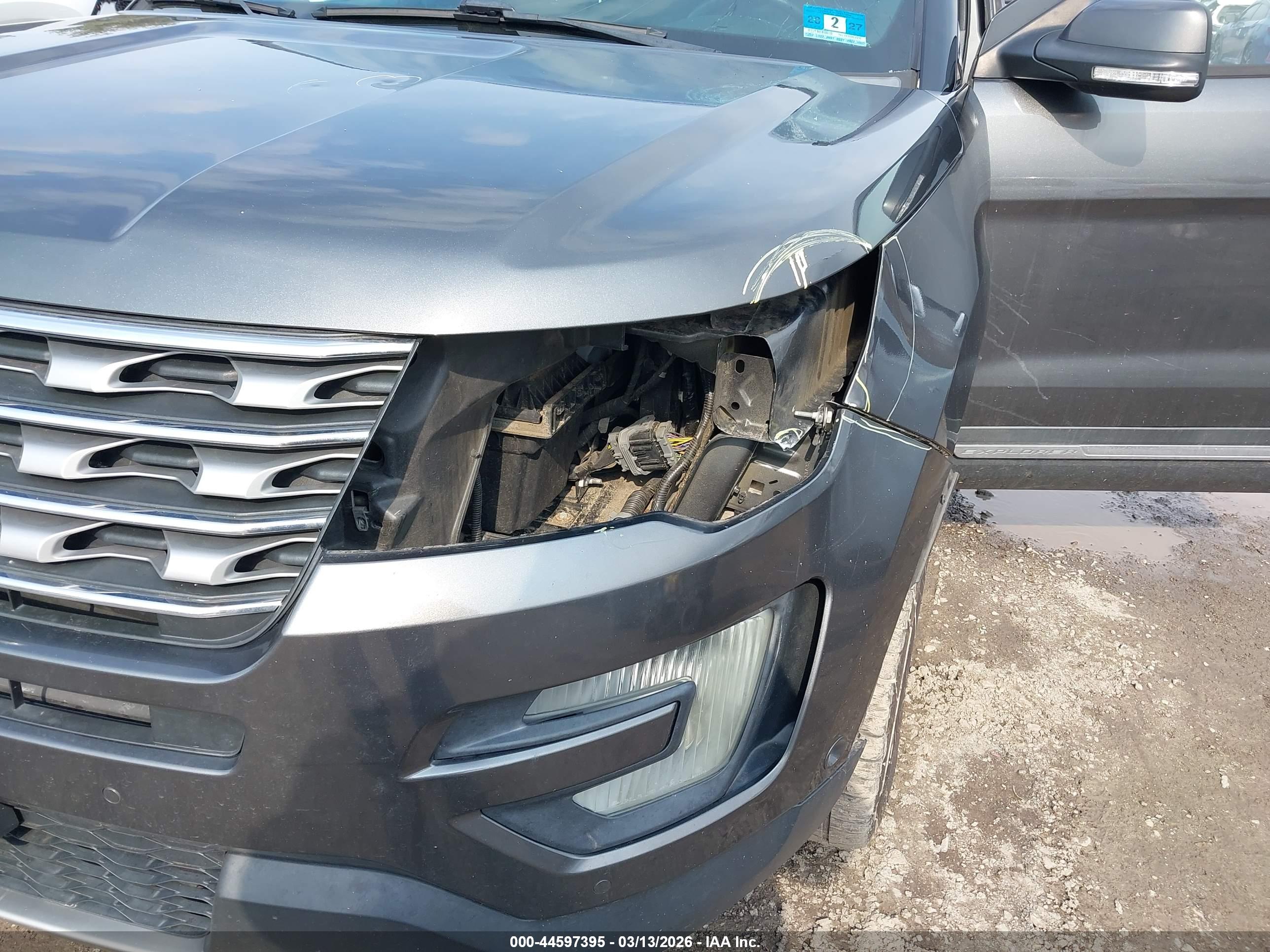 FORD EXPLORER image 6