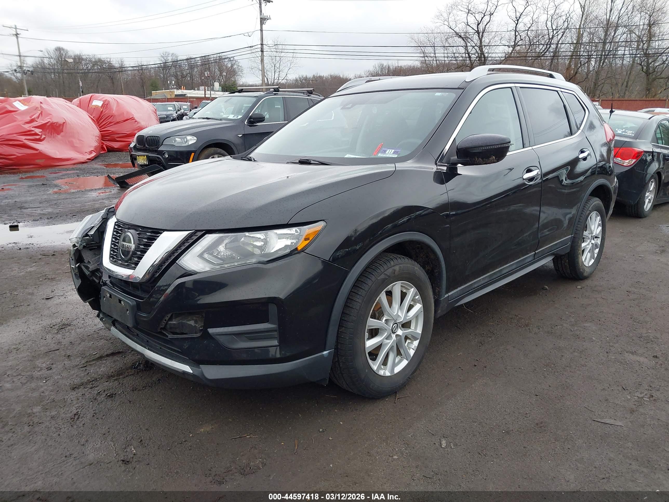 NISSAN ROGUE image 2