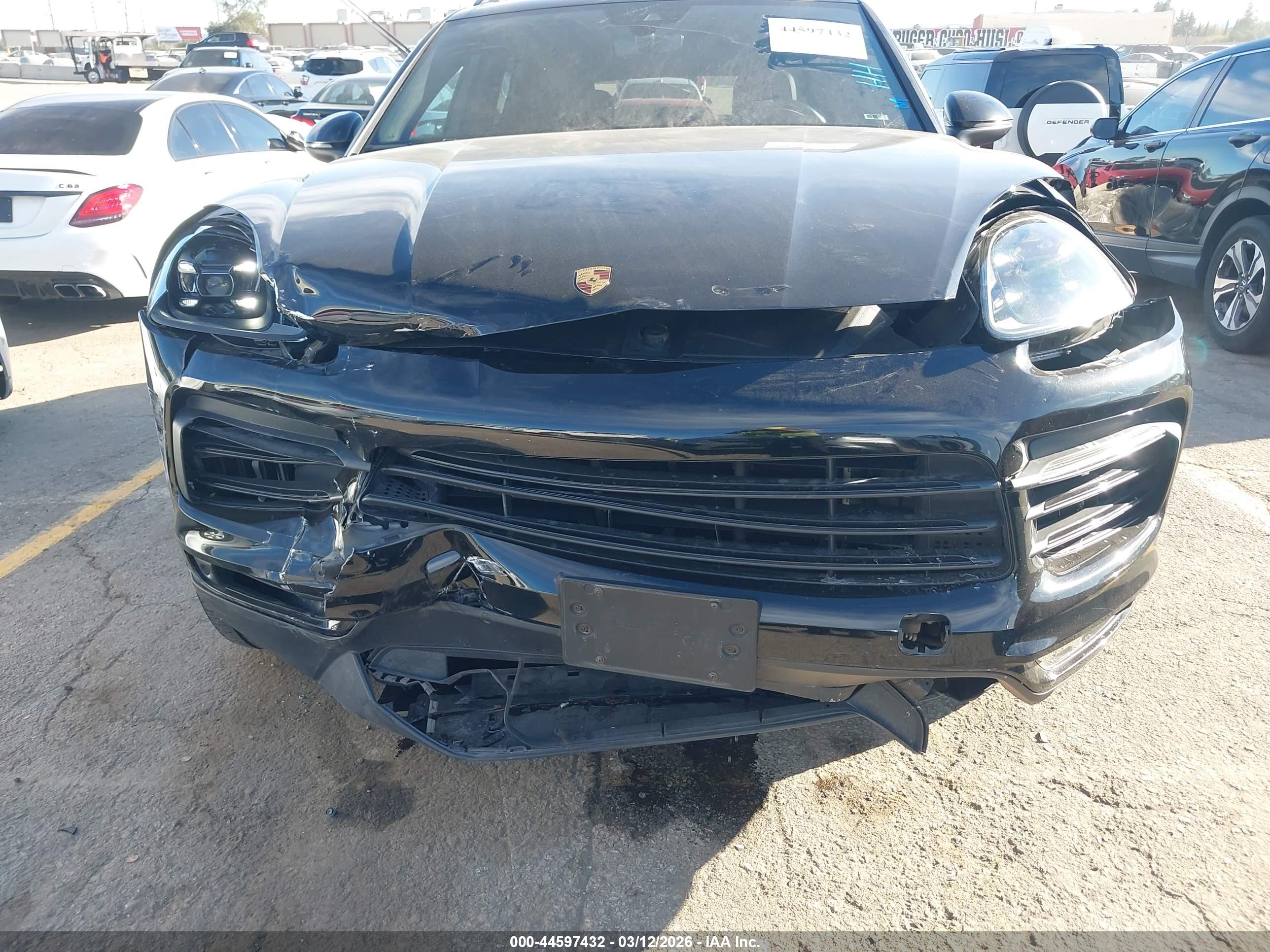 PORSCHE CAYENNE image 6