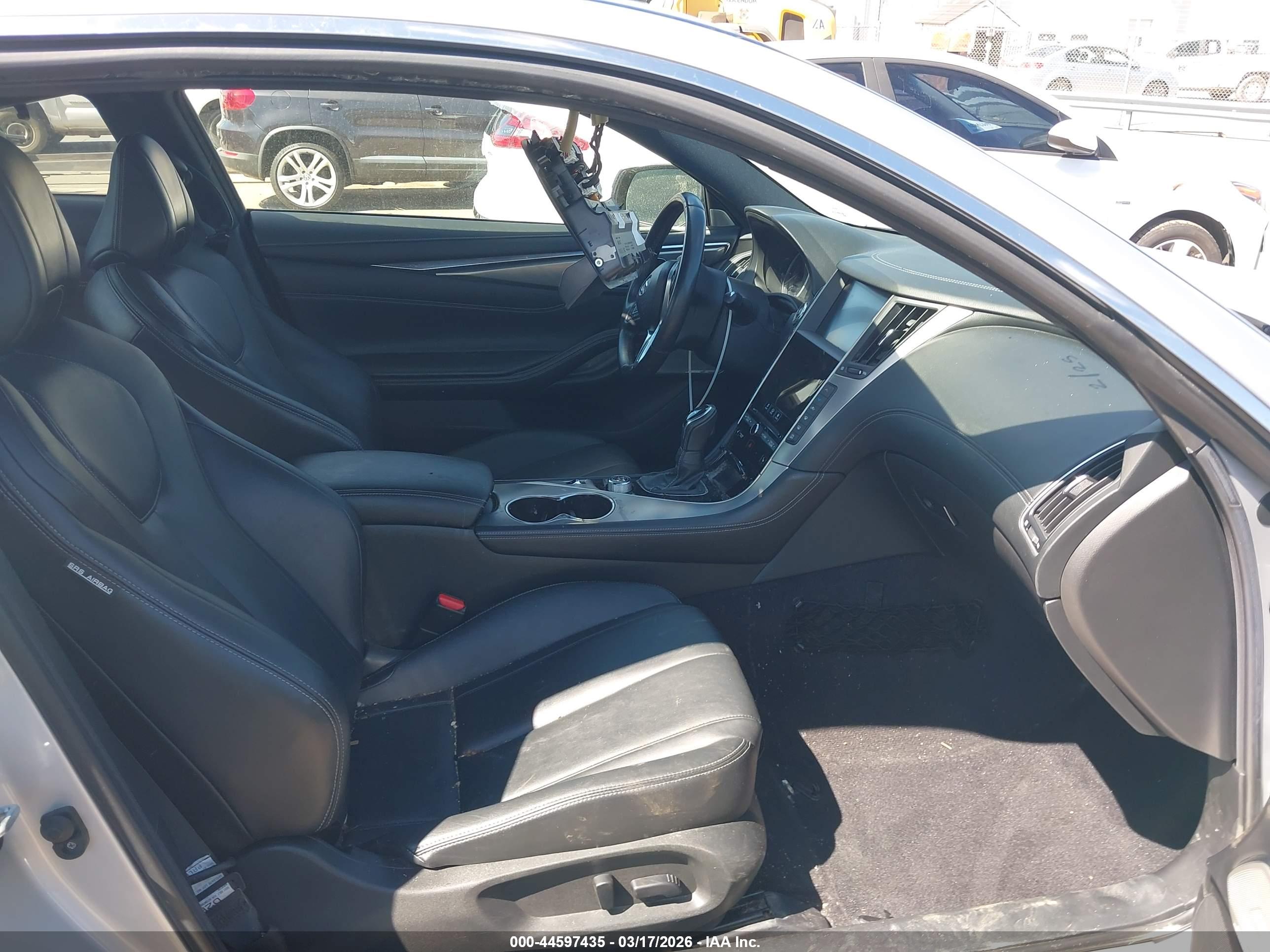 INFINITI Q60 image 5
