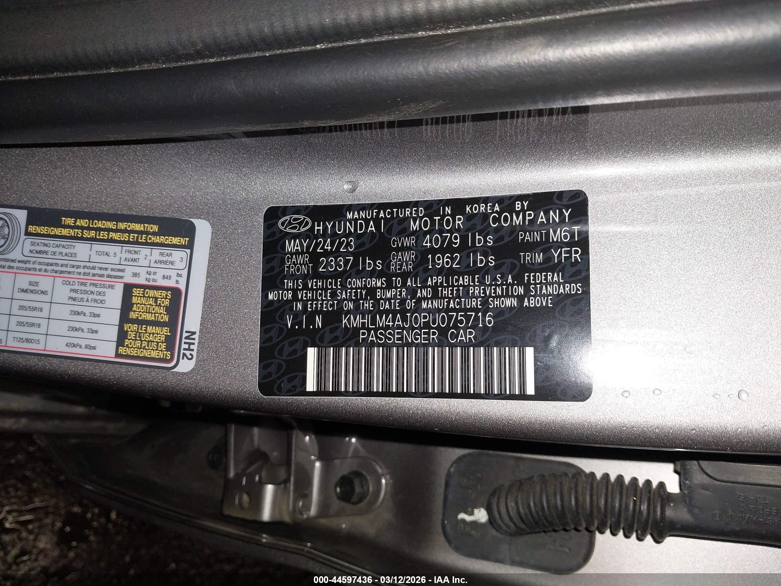 HYUNDAI ELANTRA image 9