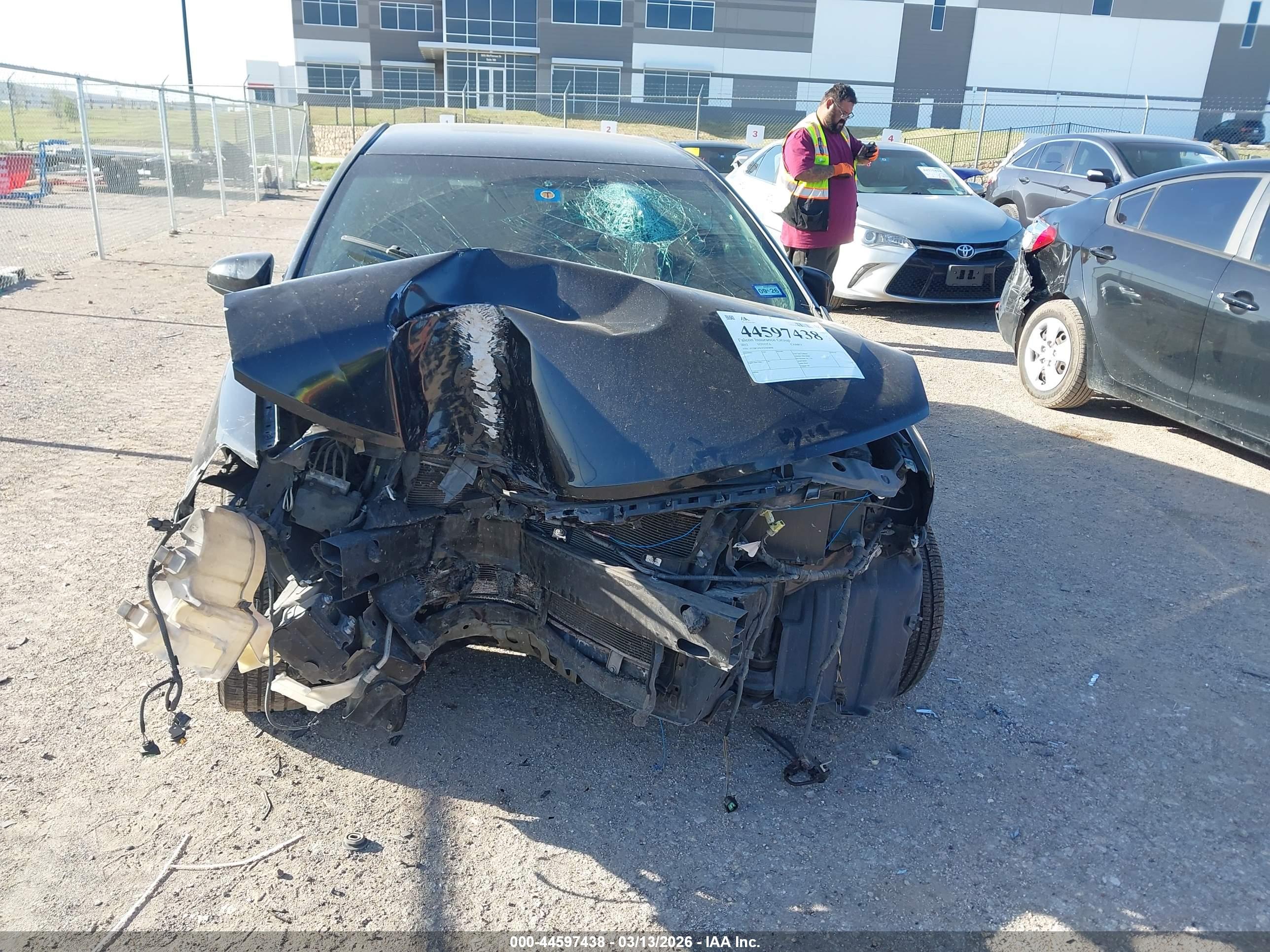 TOYOTA CAMRY image 6