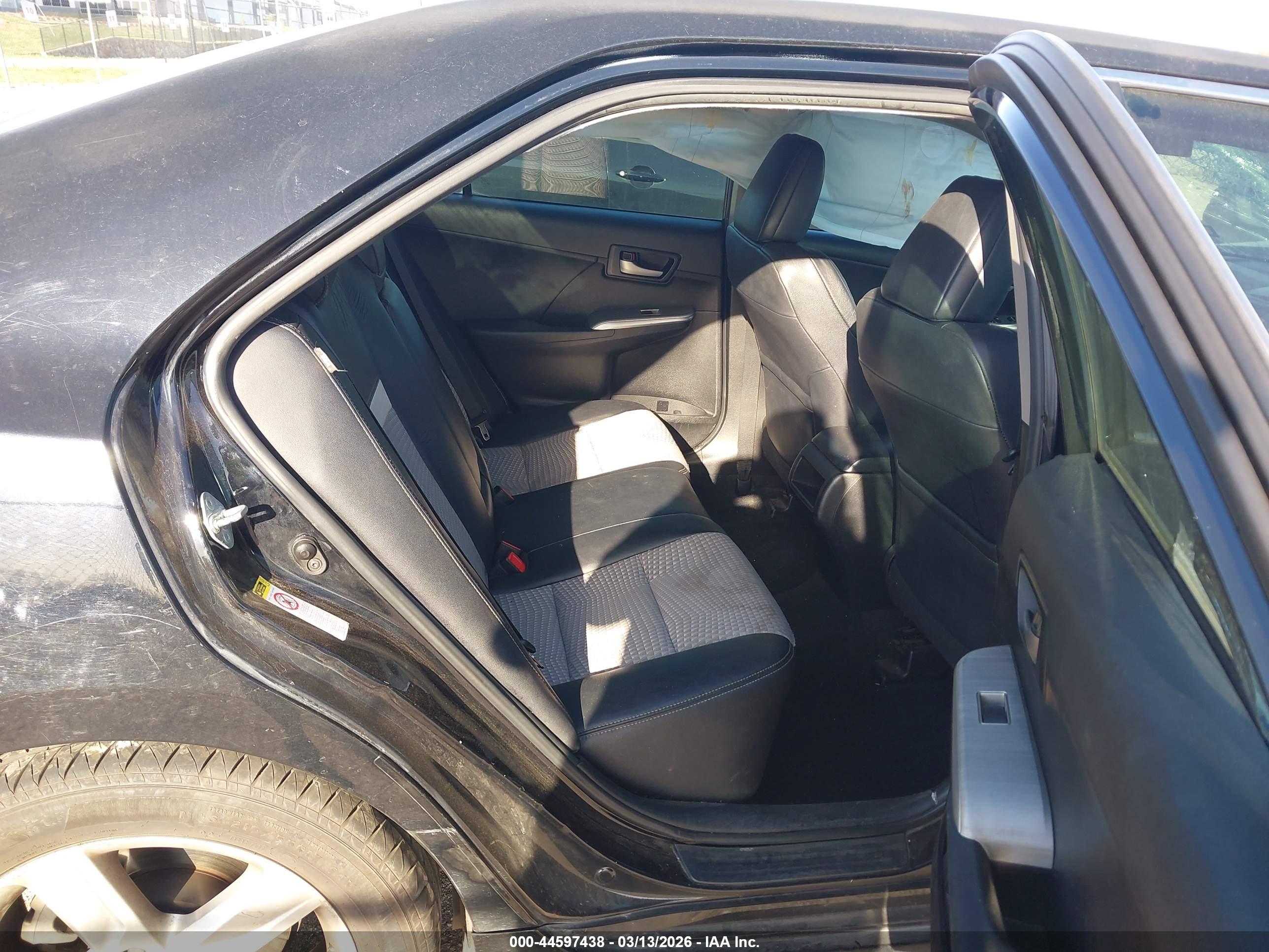 TOYOTA CAMRY image 8