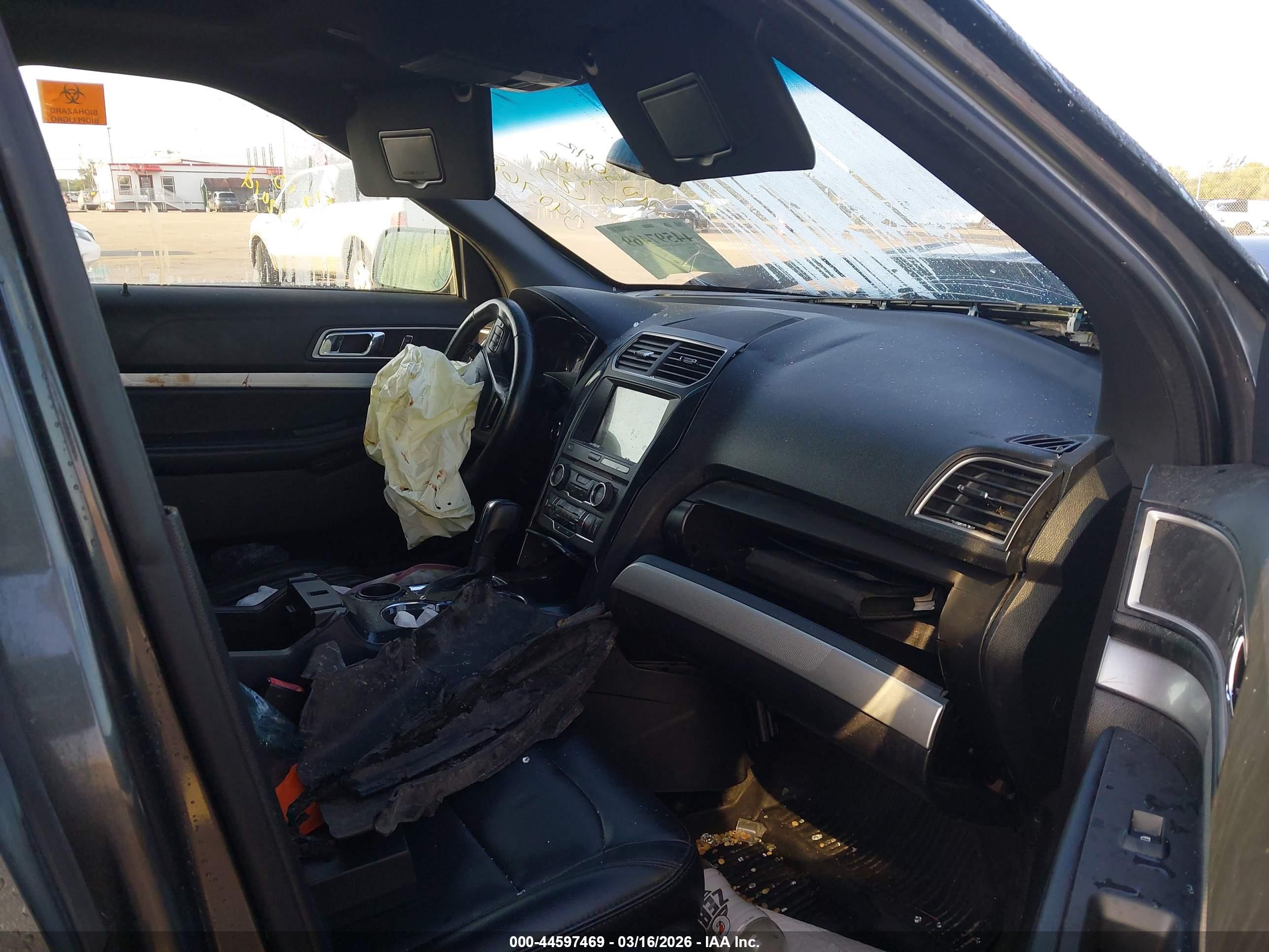 FORD EXPLORER image 5