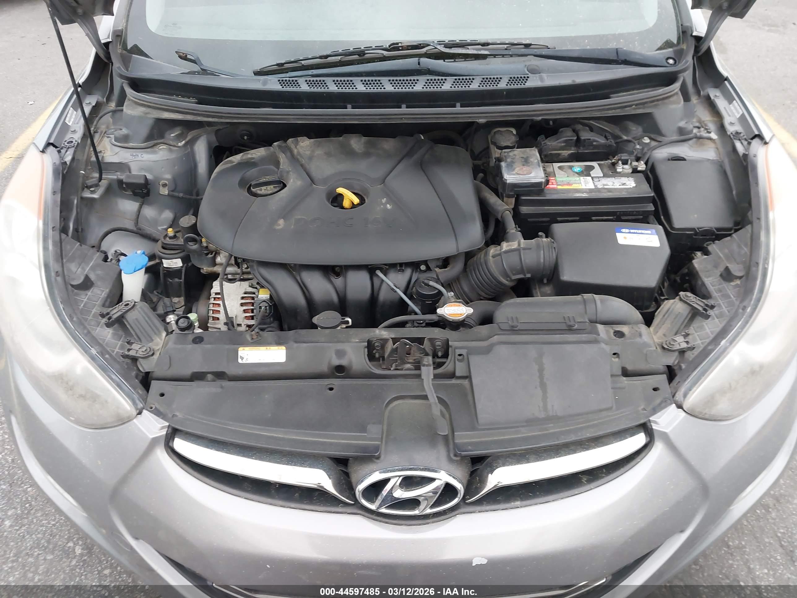HYUNDAI ELANTRA image 10