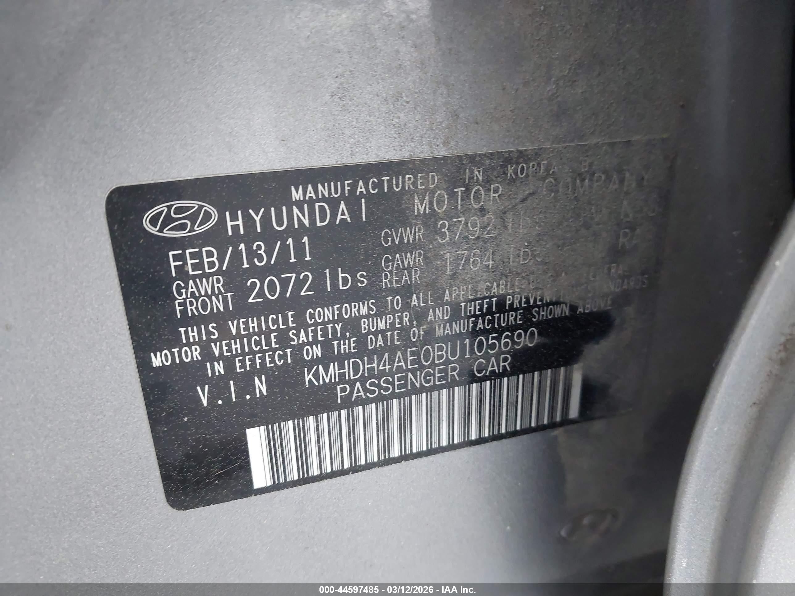 HYUNDAI ELANTRA image 9
