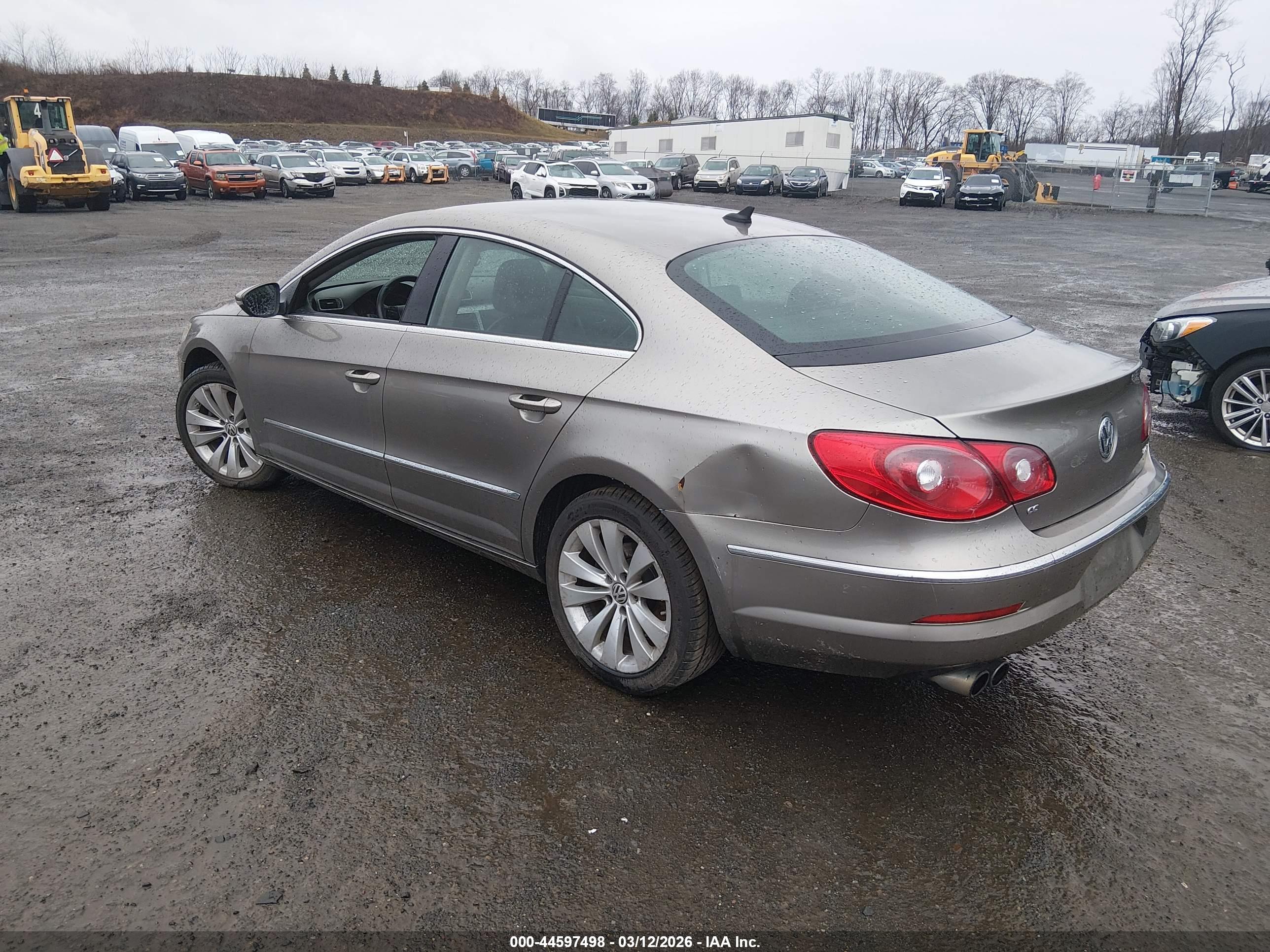 VOLKSWAGEN CC image 3