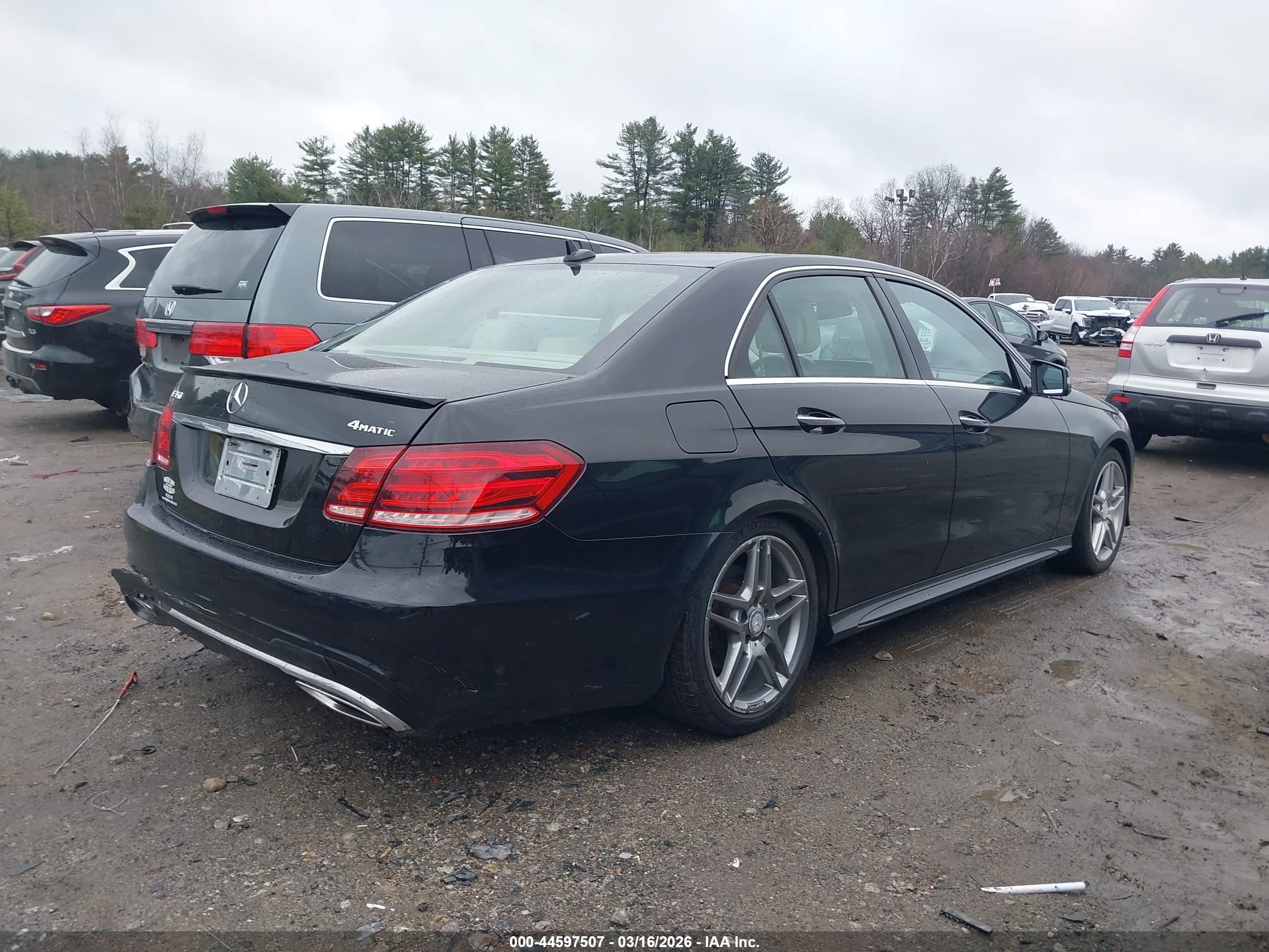 MERCEDES-BENZ E image 4