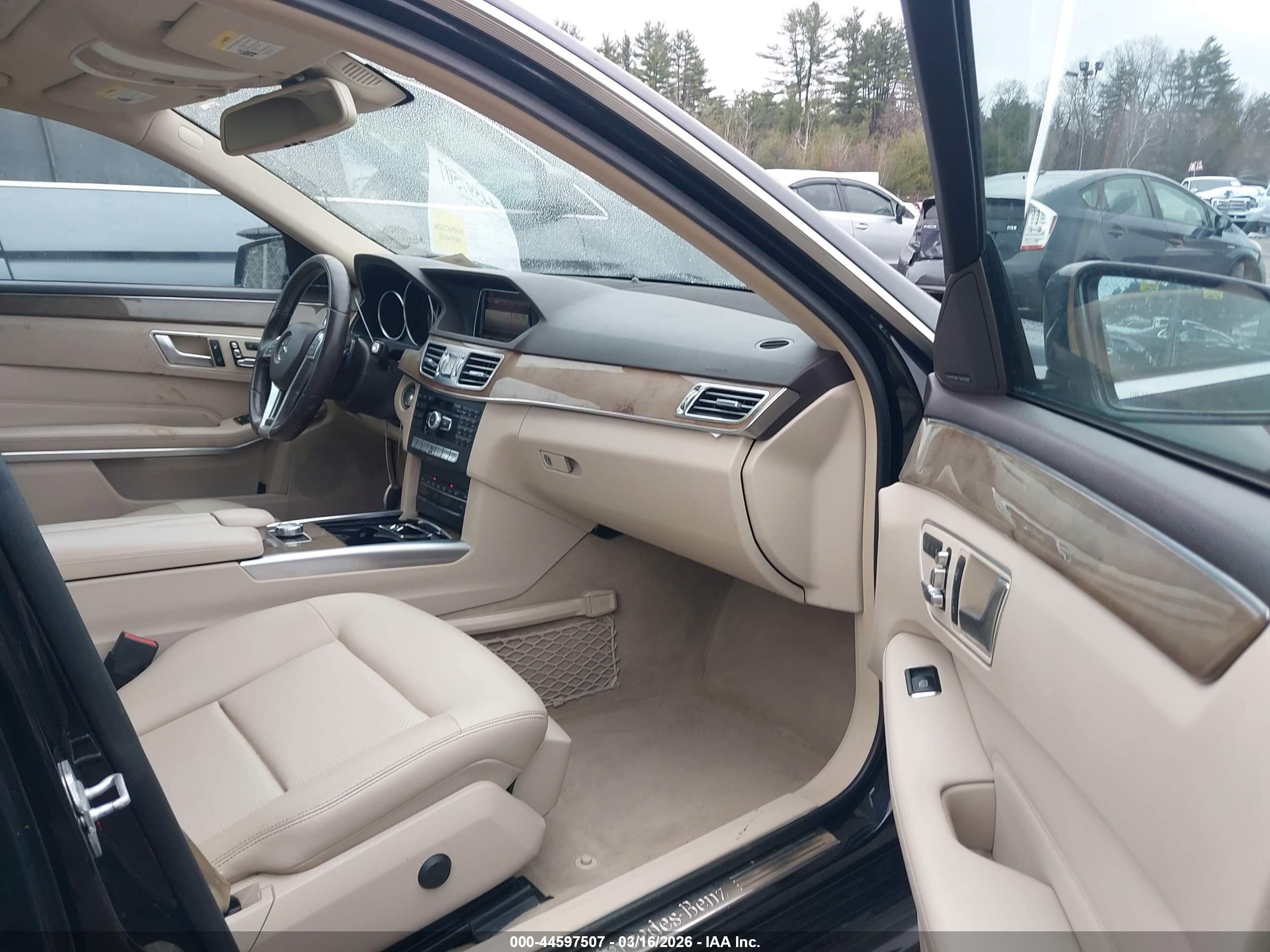 MERCEDES-BENZ E image 5
