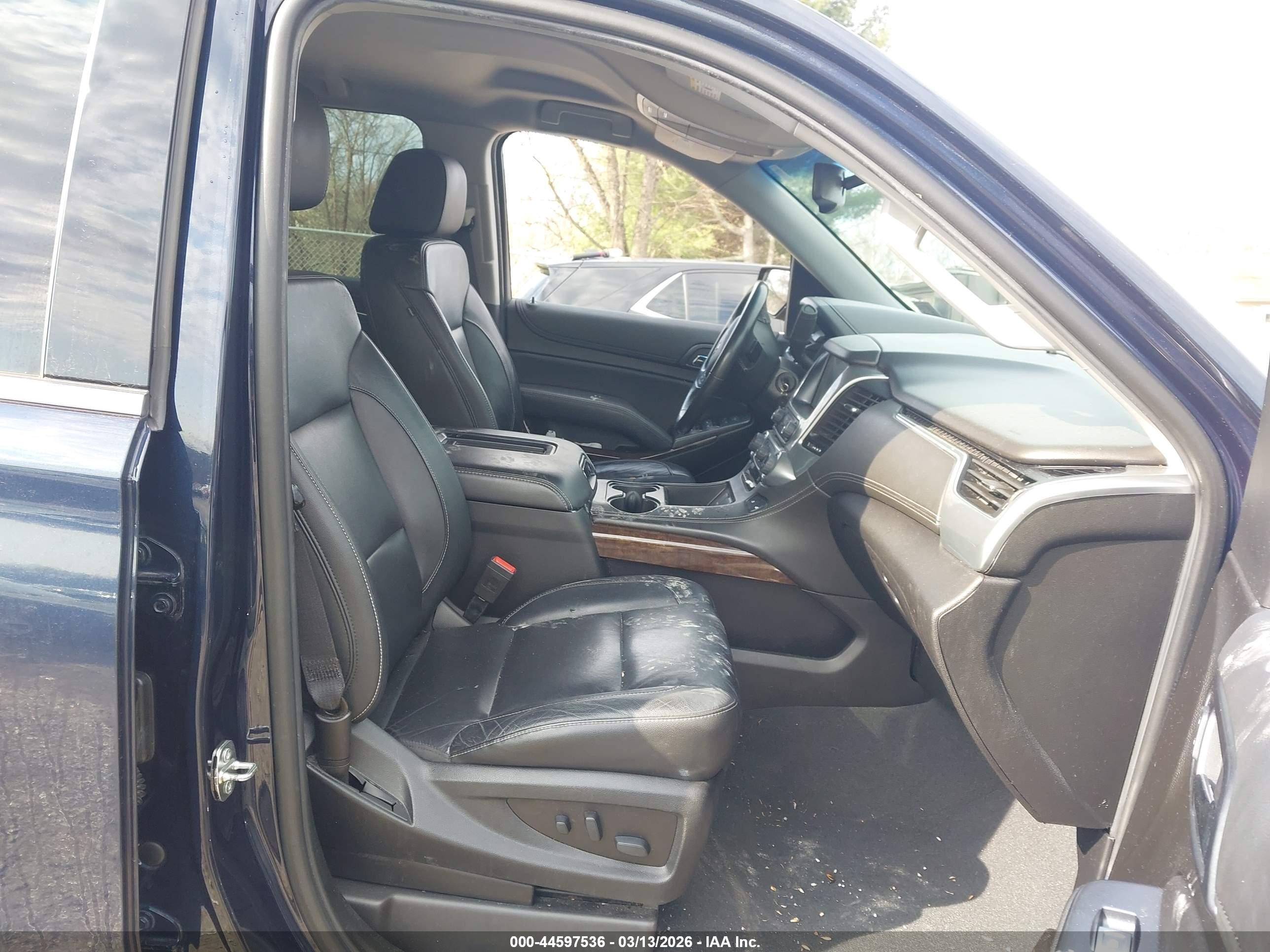 CHEVROLET TAHOE image 5