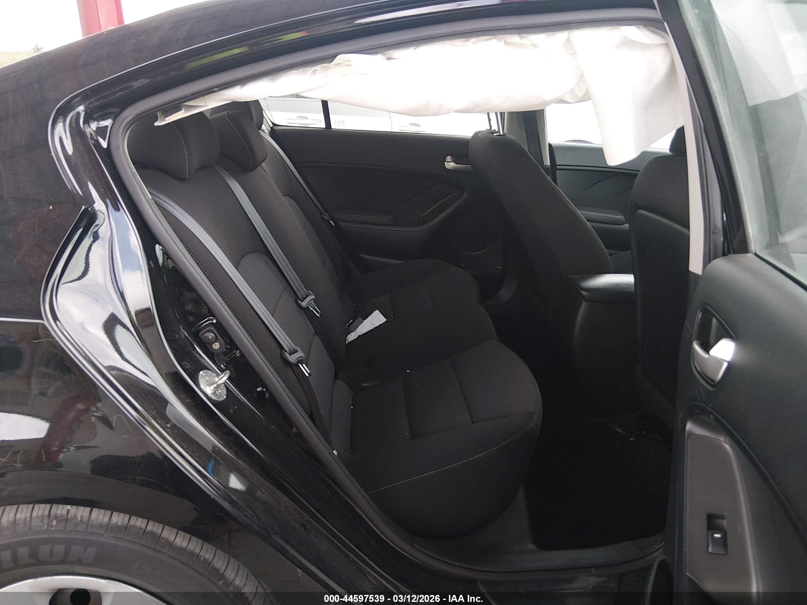 KIA FORTE image 8