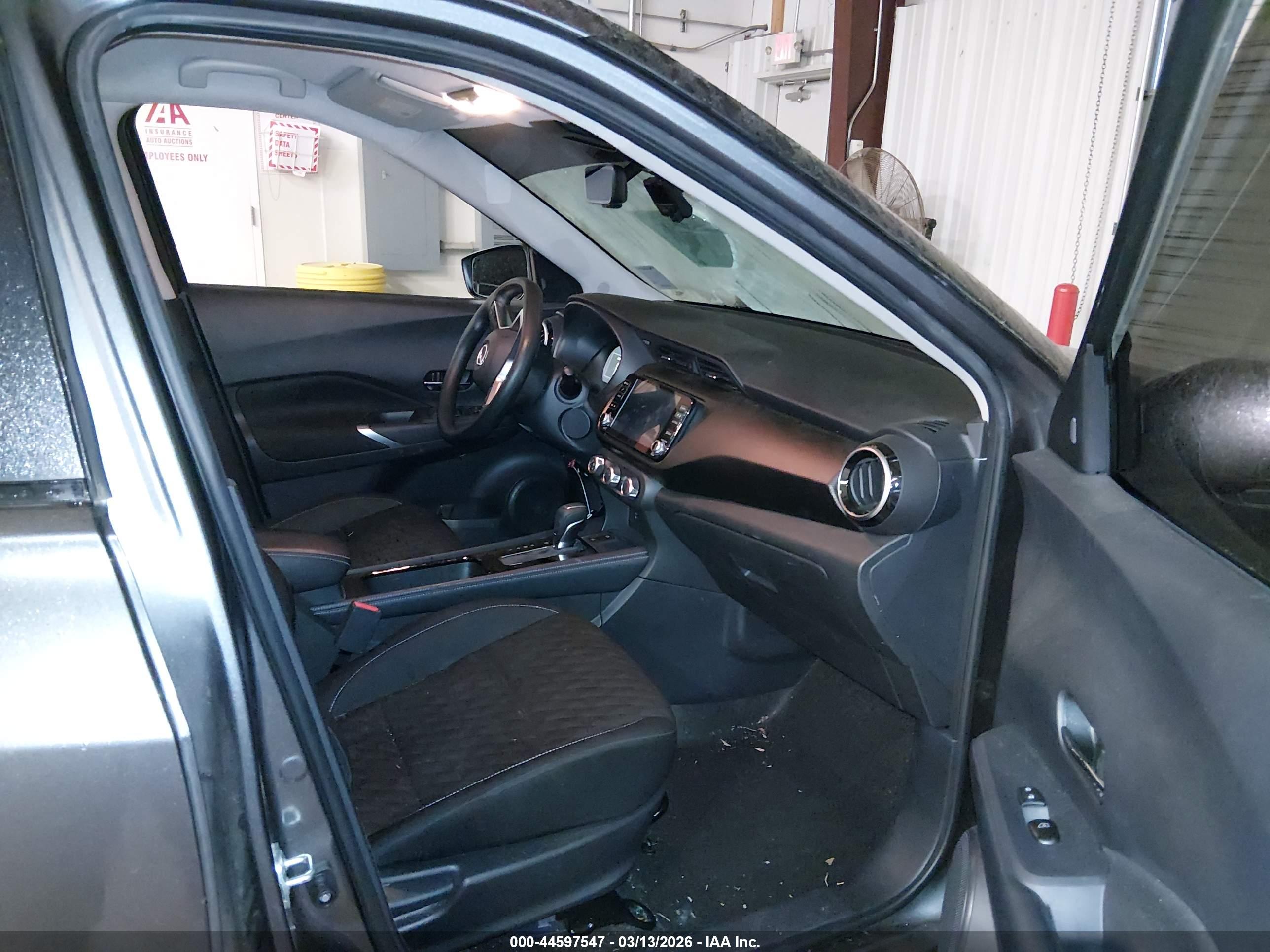 NISSAN KICKS image 5