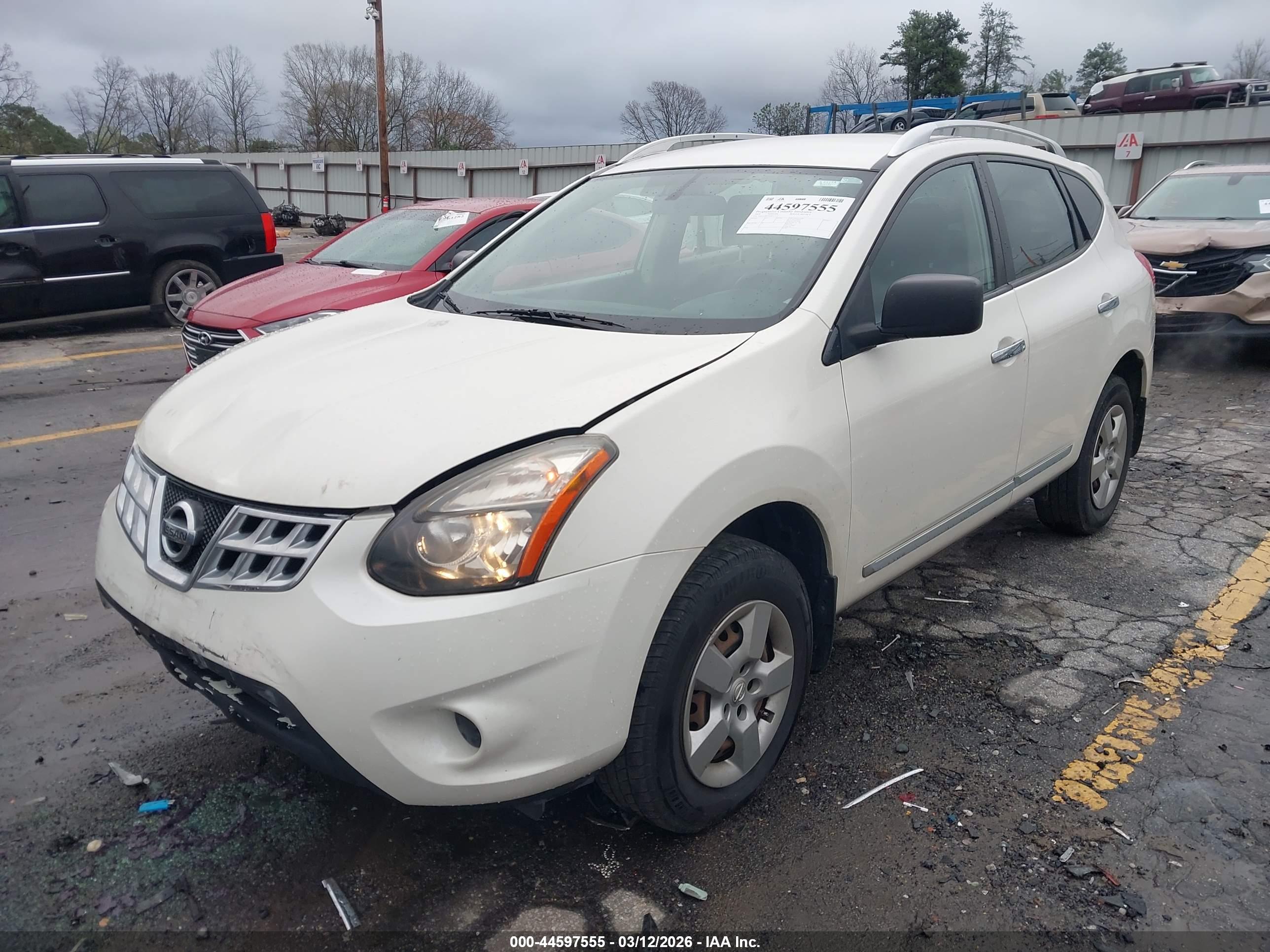 NISSAN ROGUE image 2