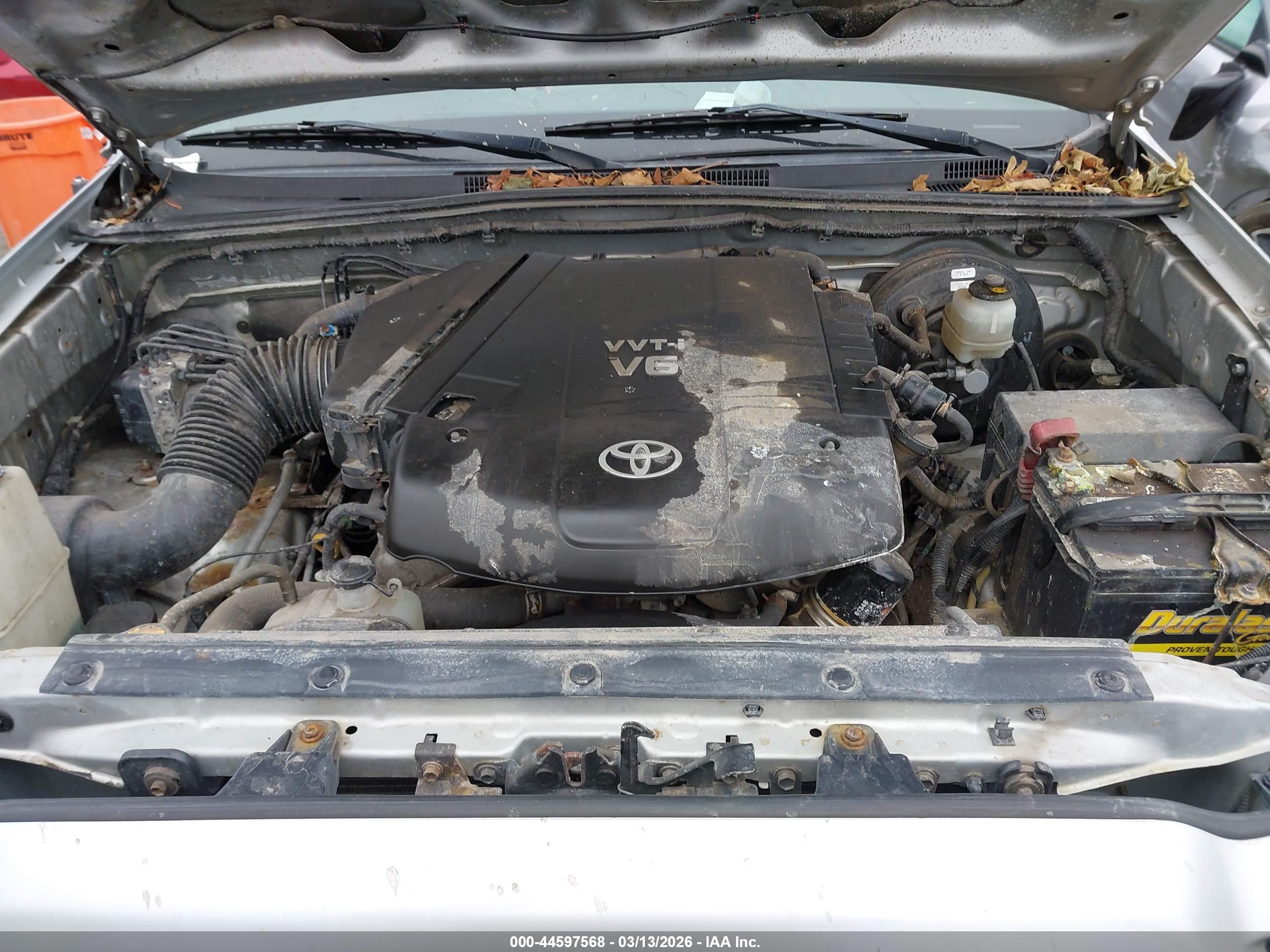 TOYOTA TACOMA image 10