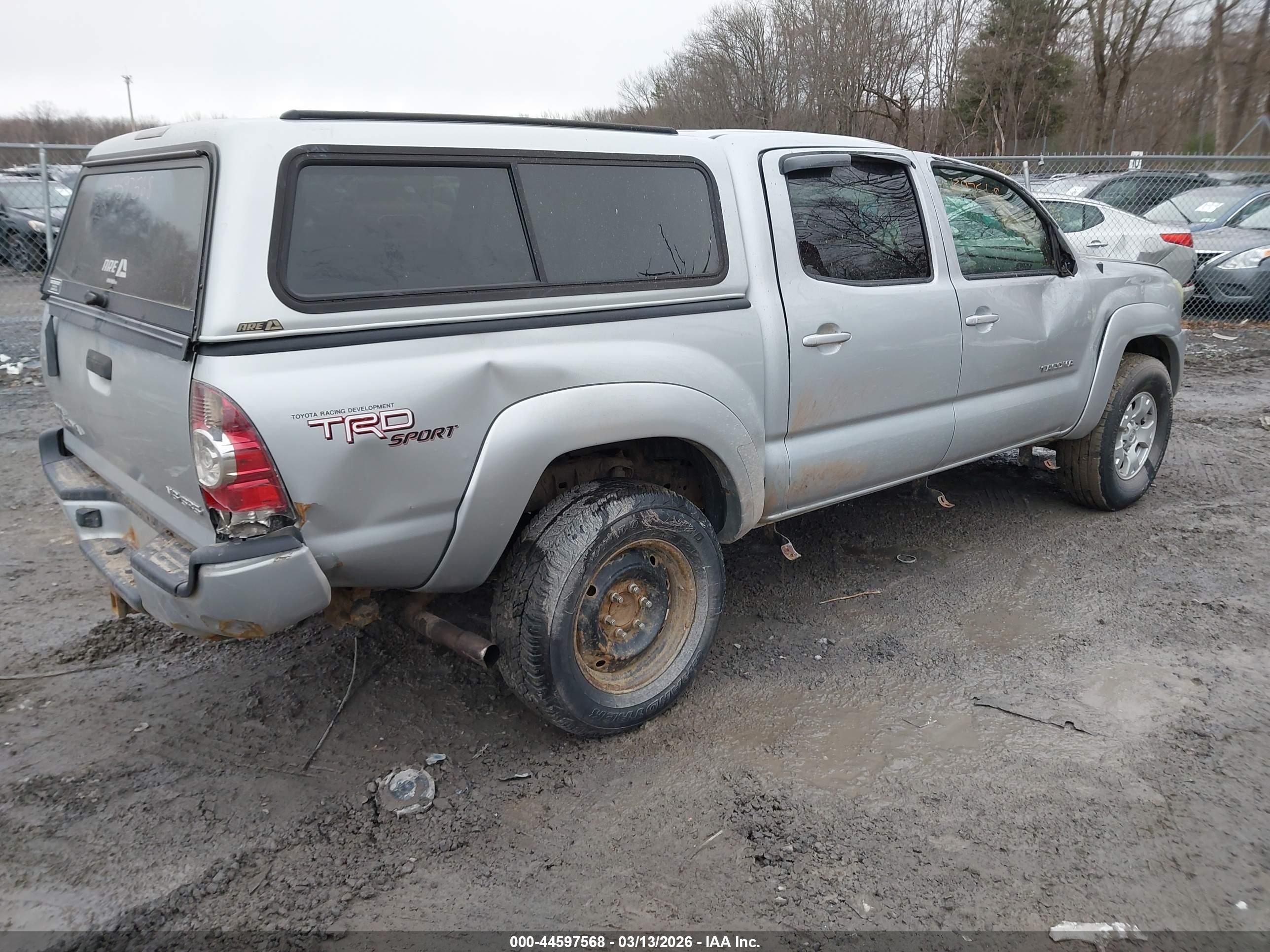 TOYOTA TACOMA image 4
