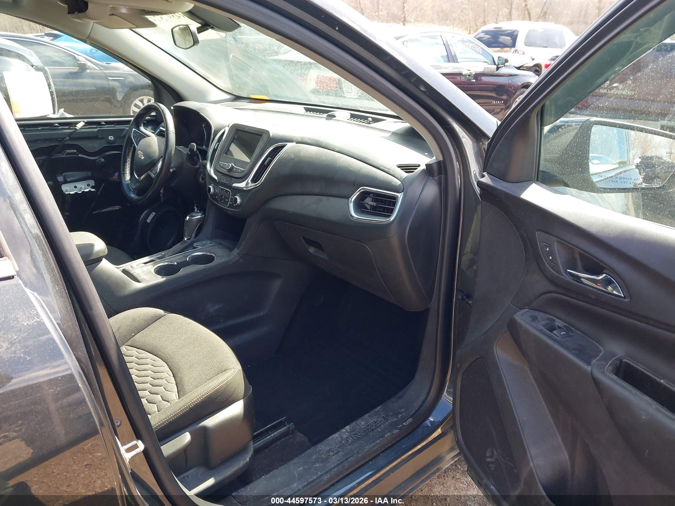 CHEVROLET EQUINOX image 5