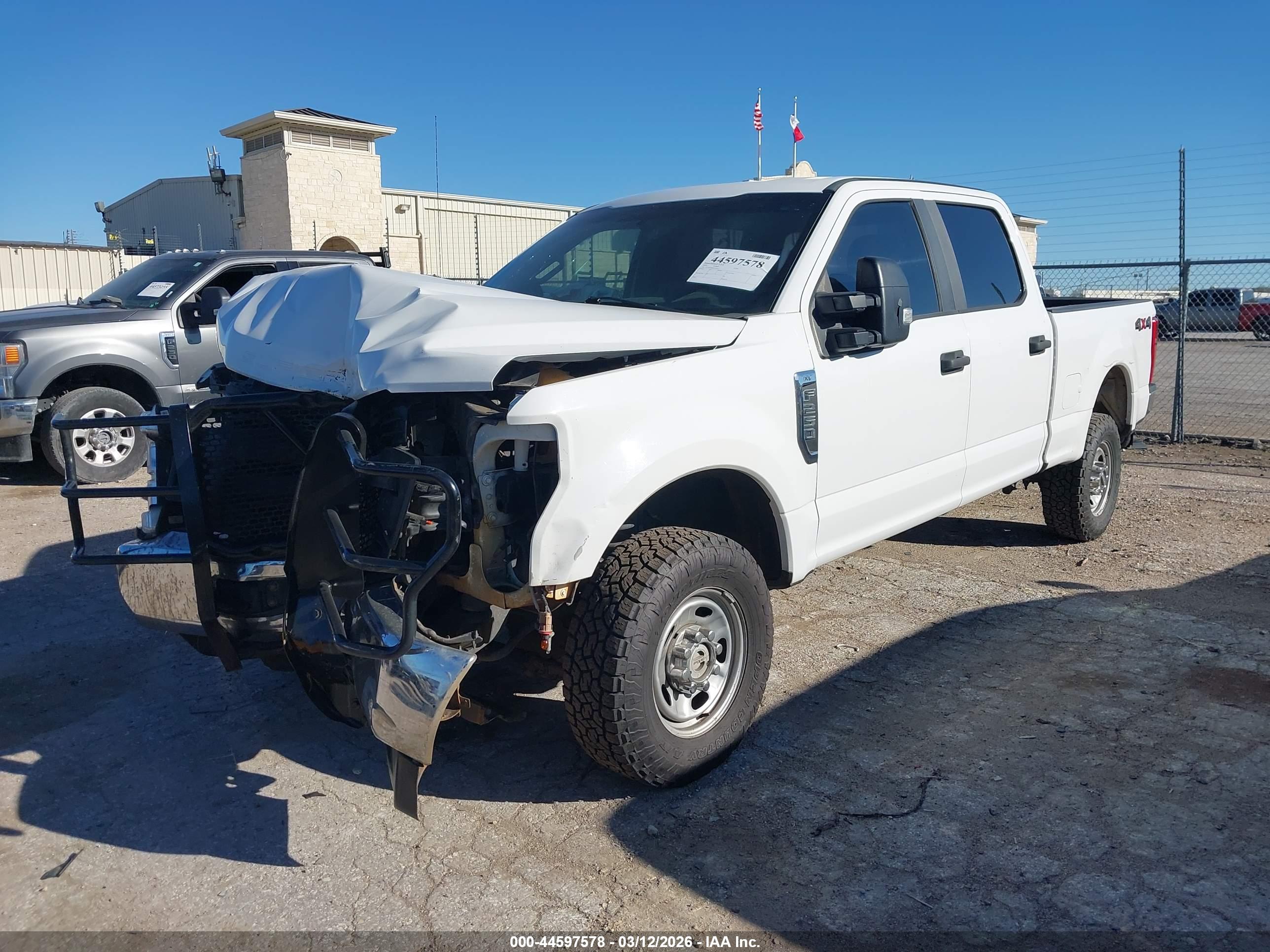FORD F-250 image 2