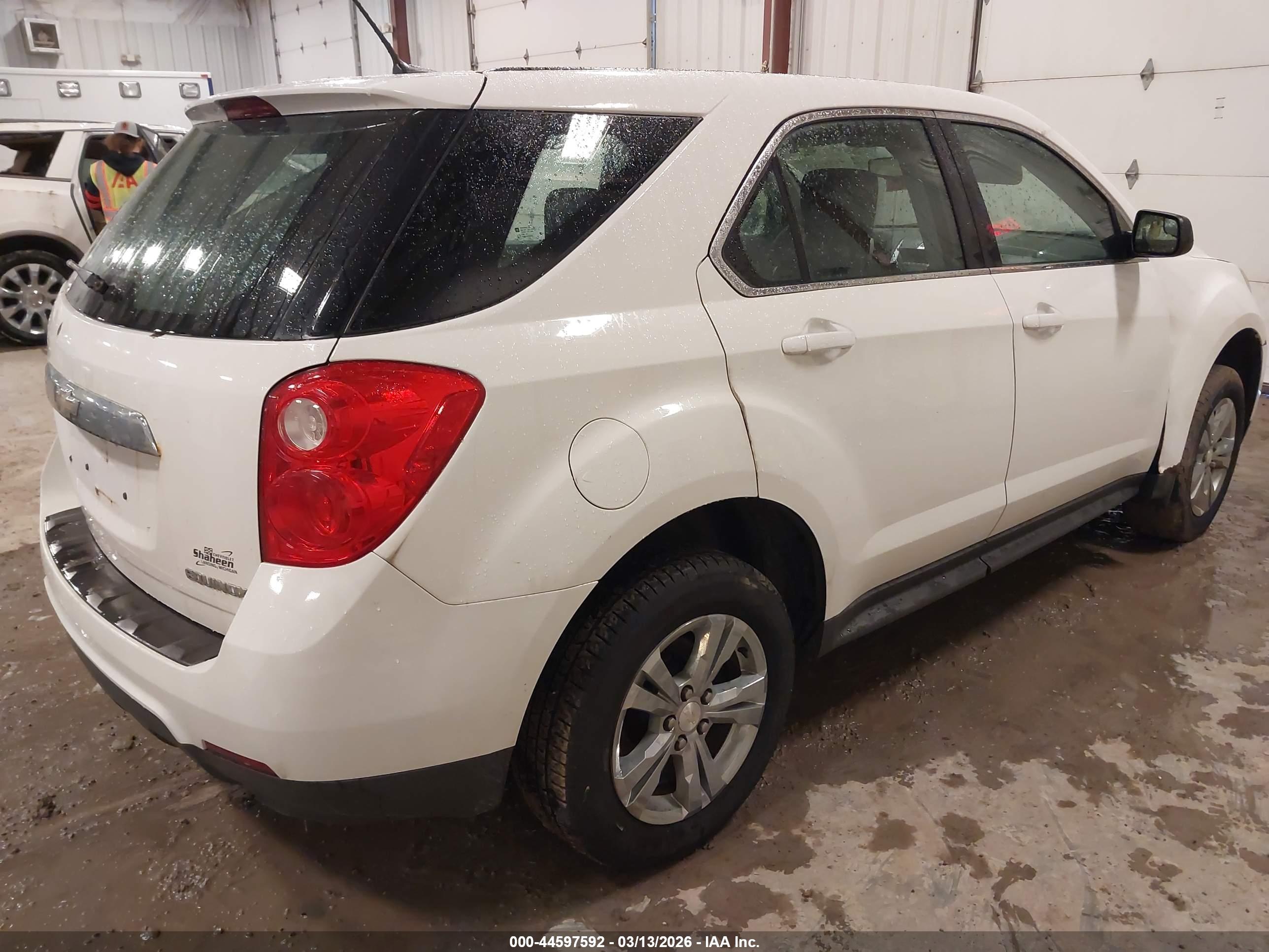 CHEVROLET EQUINOX image 4