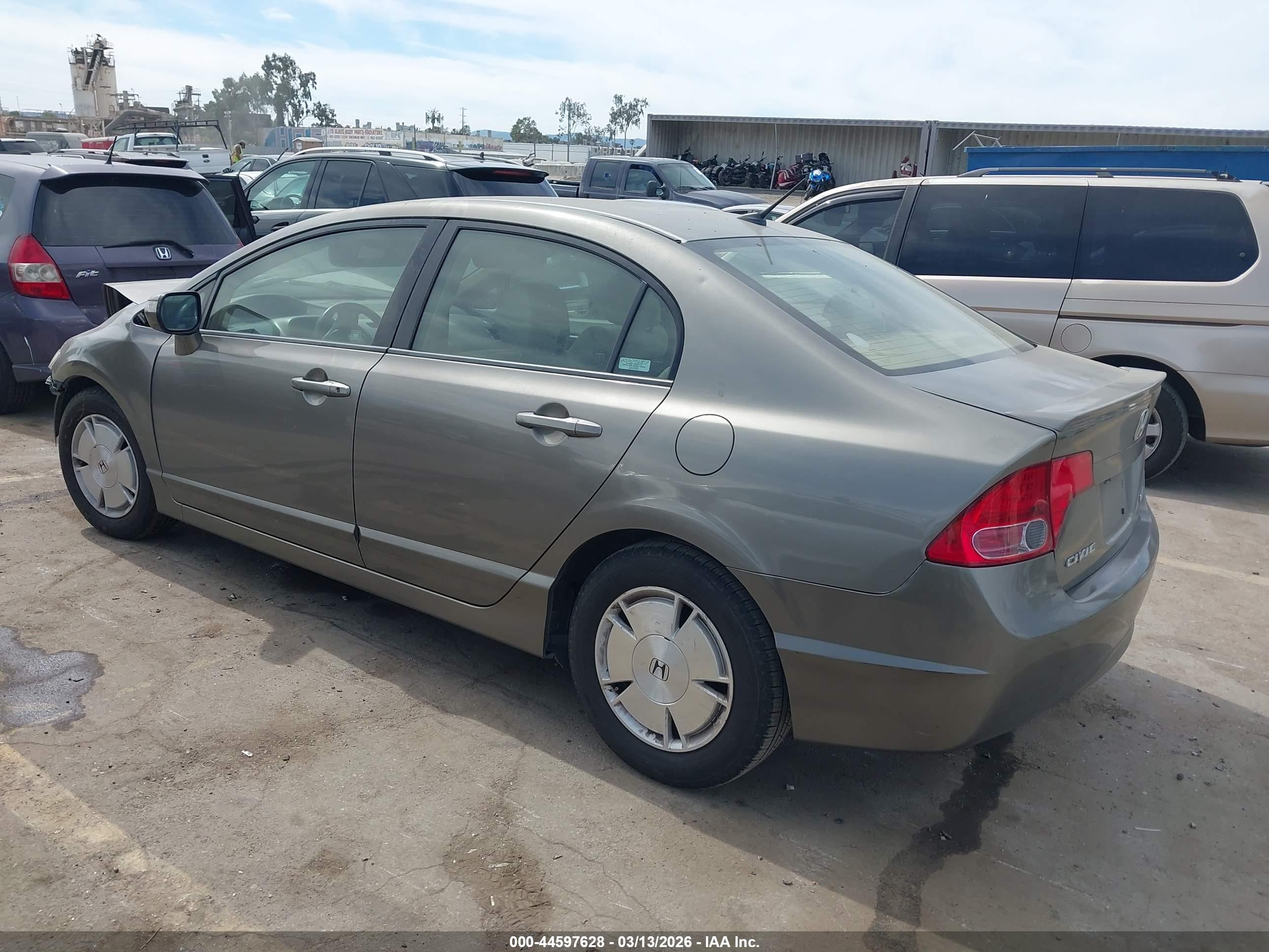 HONDA CIVIC image 3