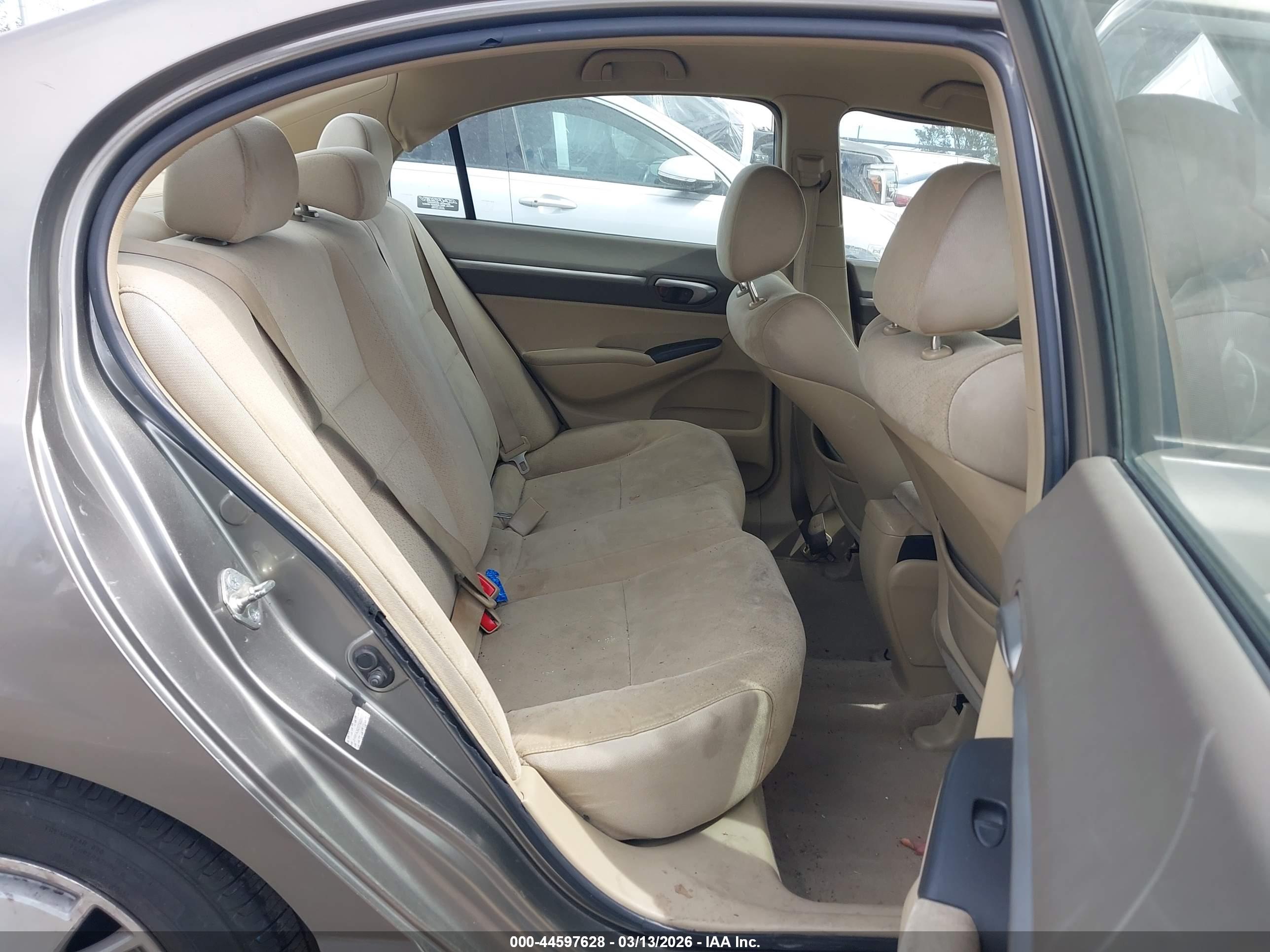 HONDA CIVIC image 8