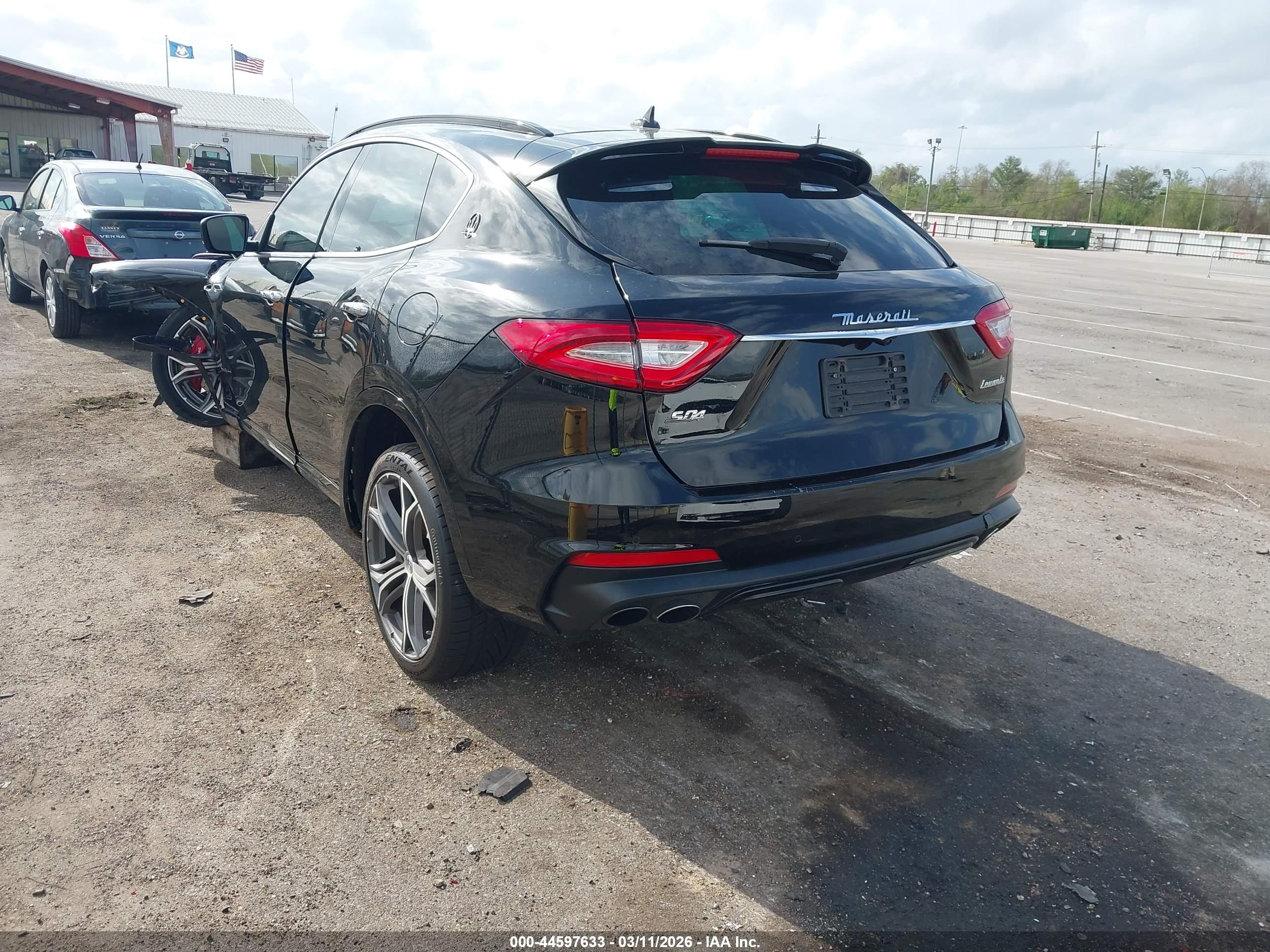 MASERATI LEVANTE image 4