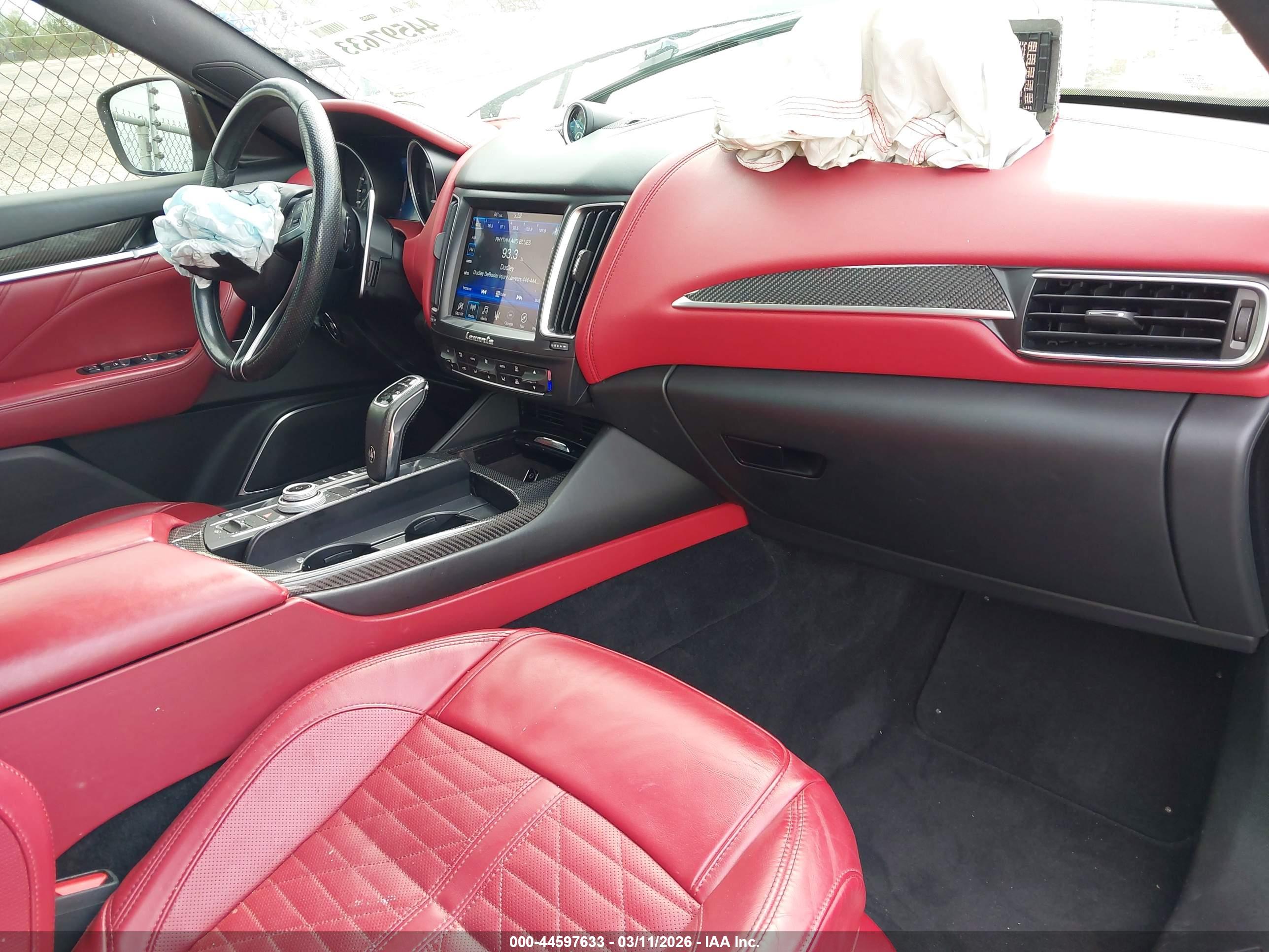 MASERATI LEVANTE image 5