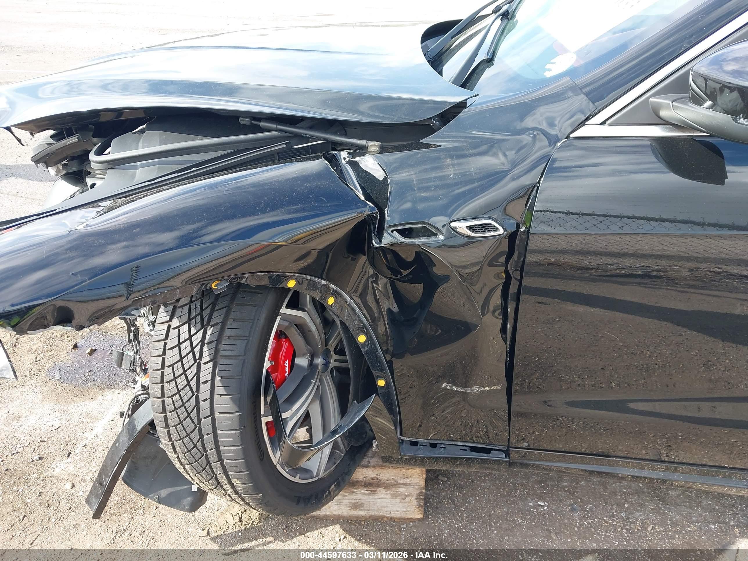 MASERATI LEVANTE image 6