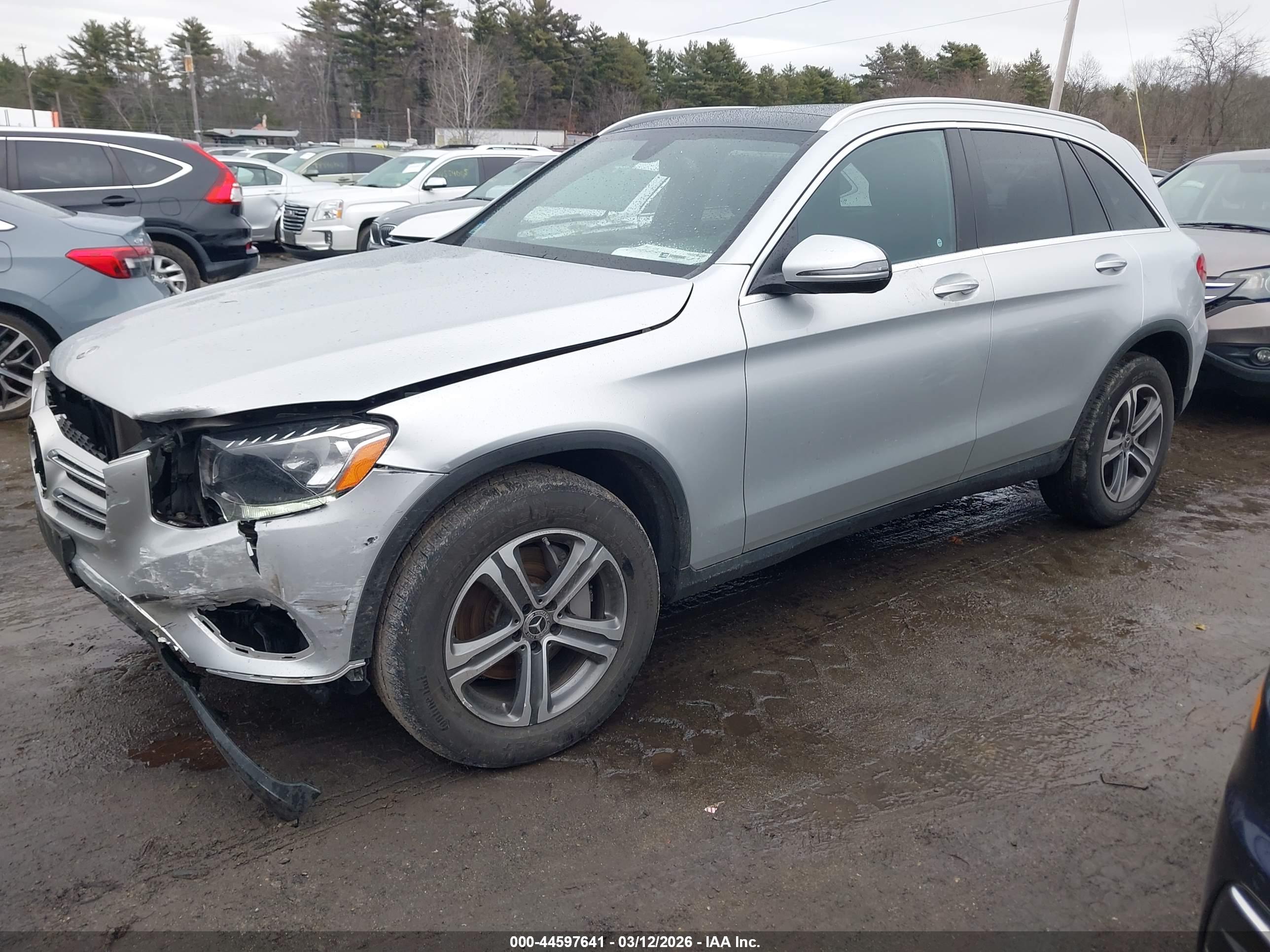 MERCEDES-BENZ GLC image 2