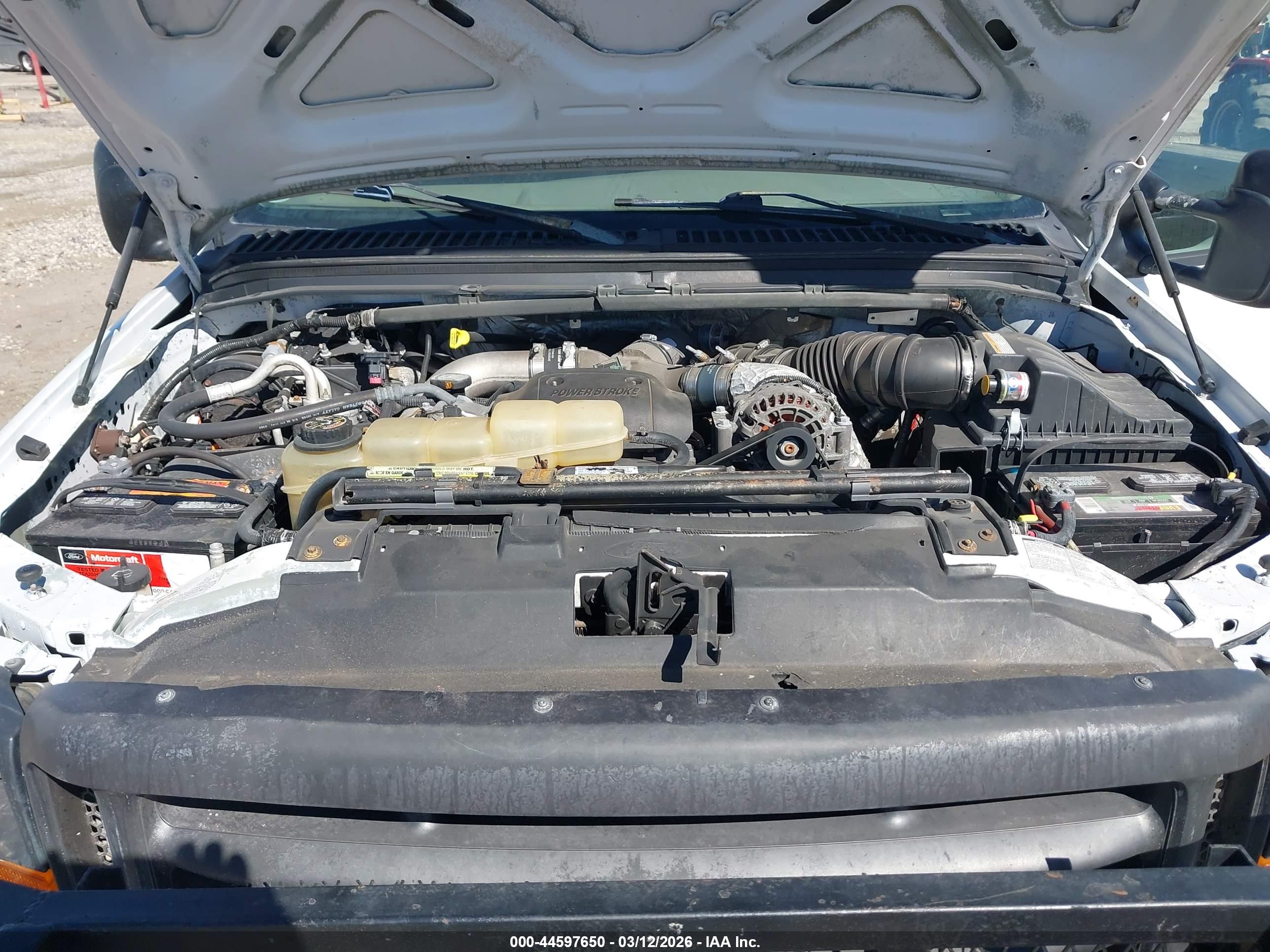 FORD F-450 image 10