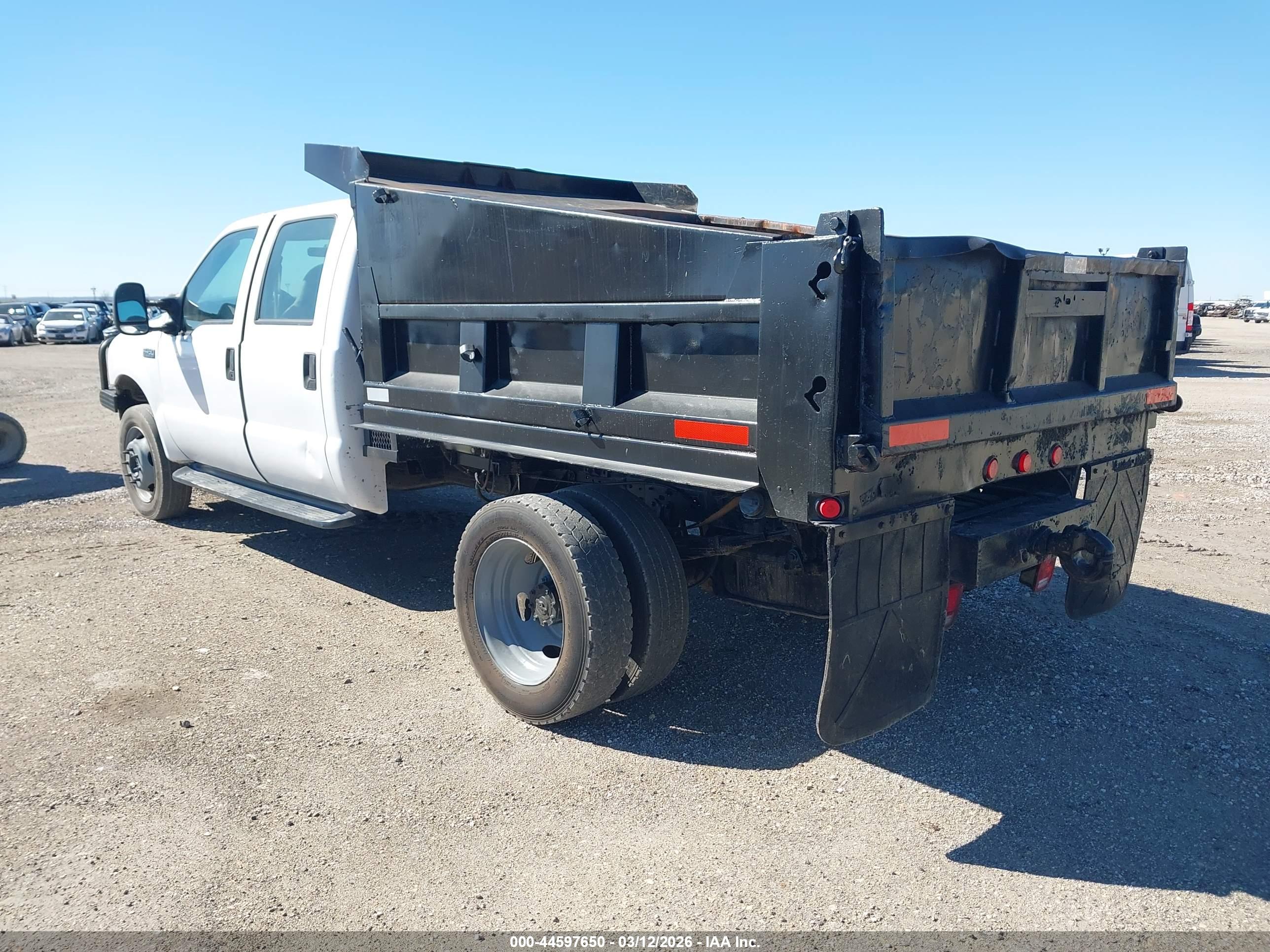 FORD F-450 image 3