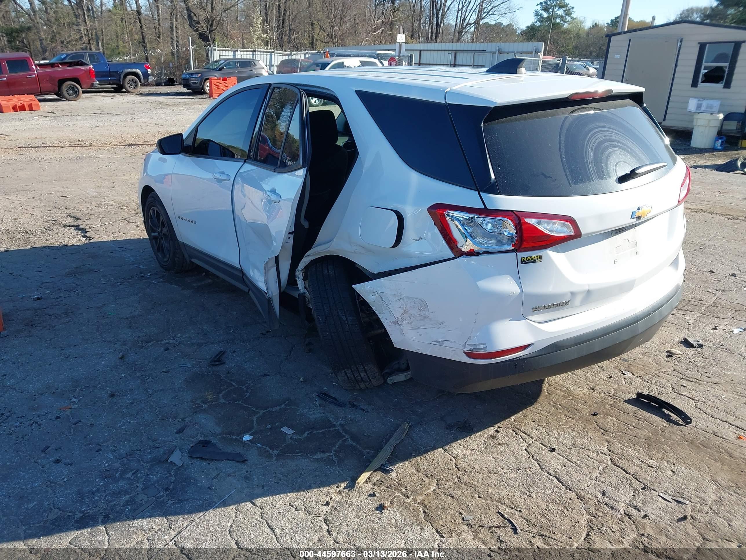 CHEVROLET EQUINOX image 3
