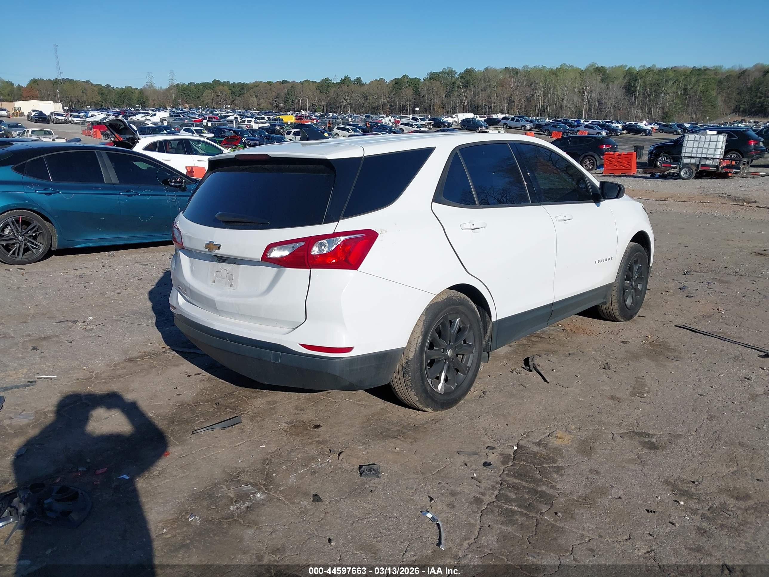 CHEVROLET EQUINOX image 4