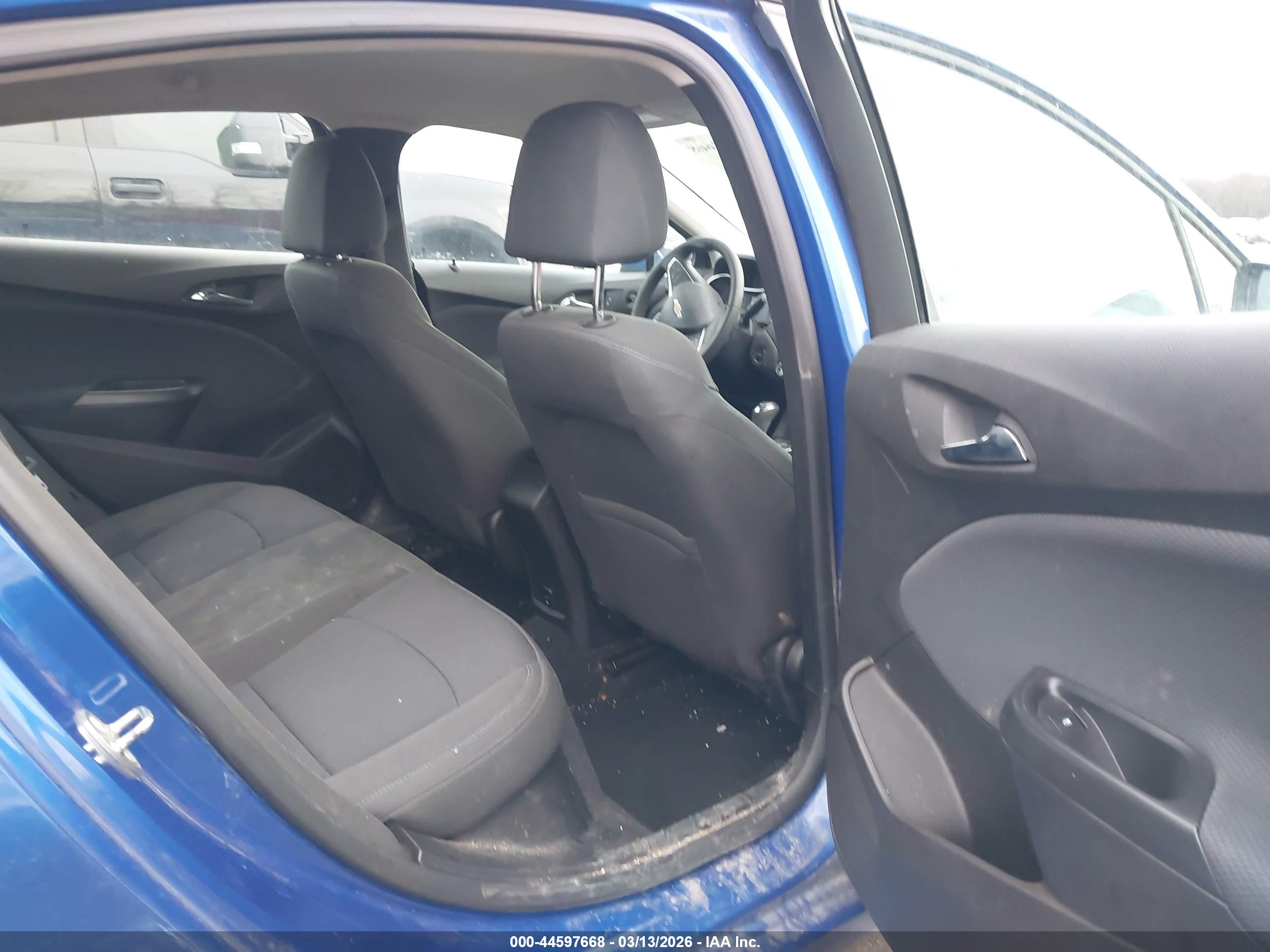 CHEVROLET CRUZE image 8