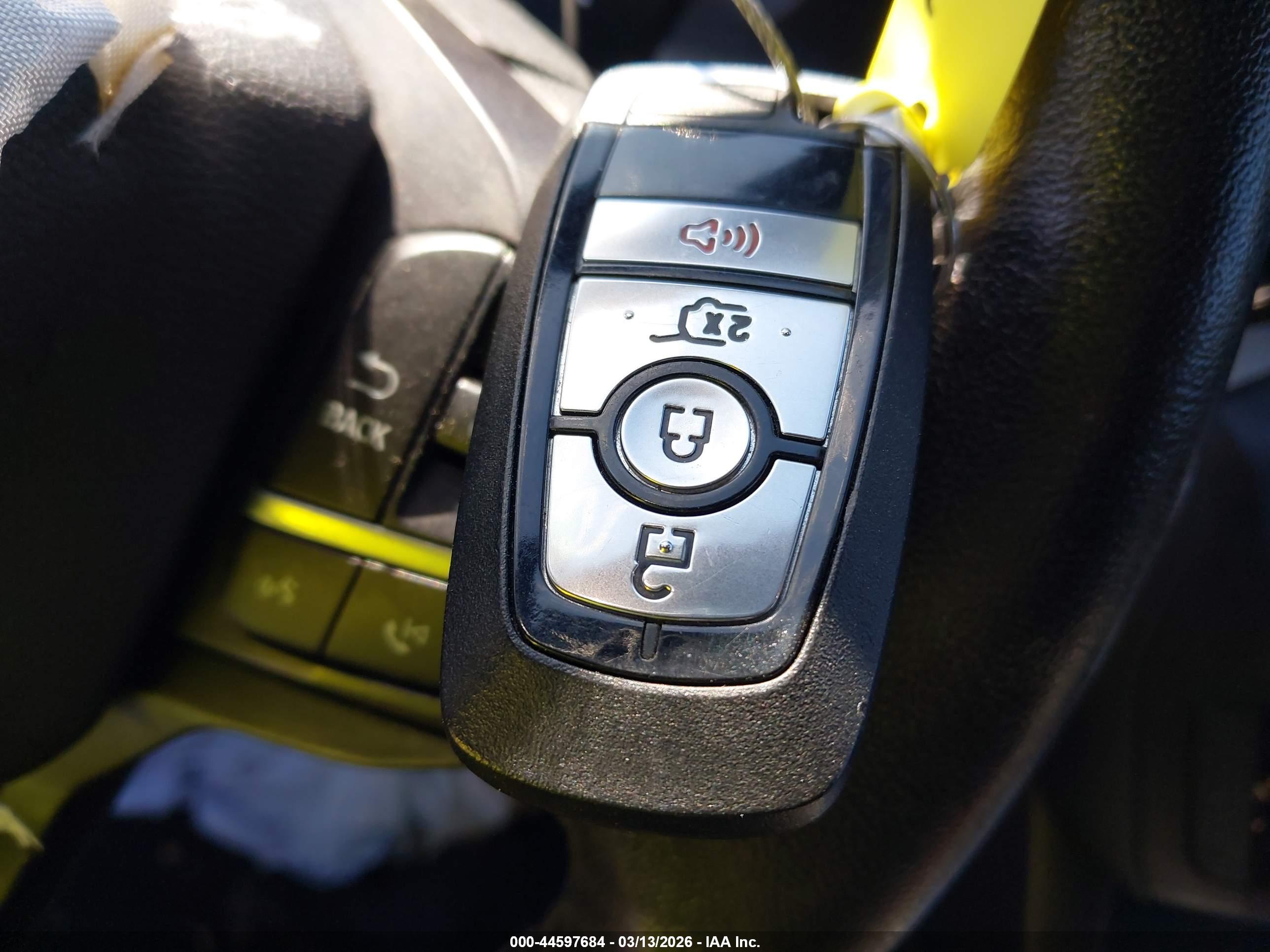 FORD EXPLORER image 11