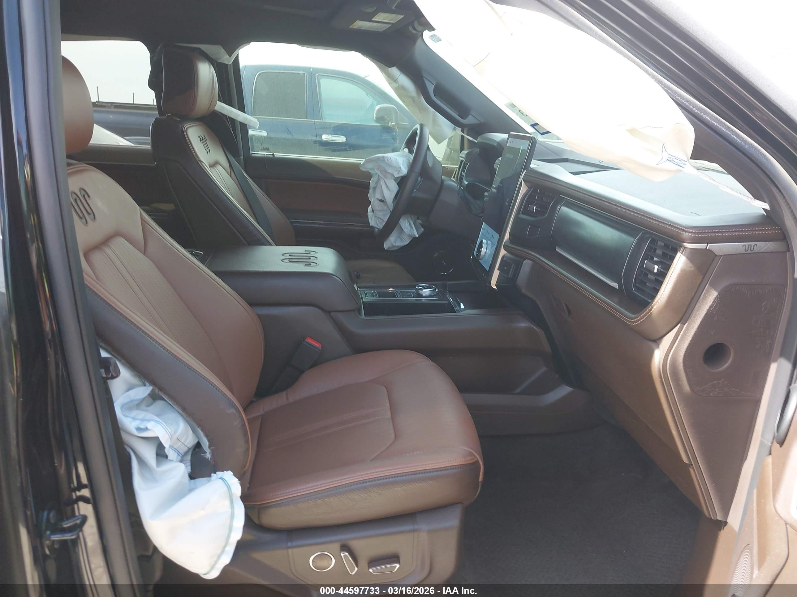 FORD EXPEDITION image 5