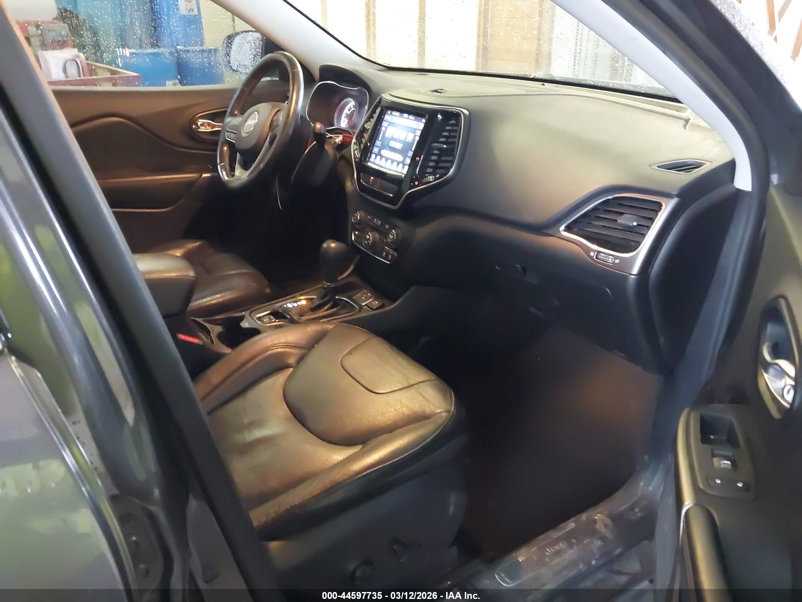 JEEP CHEROKEE image 5