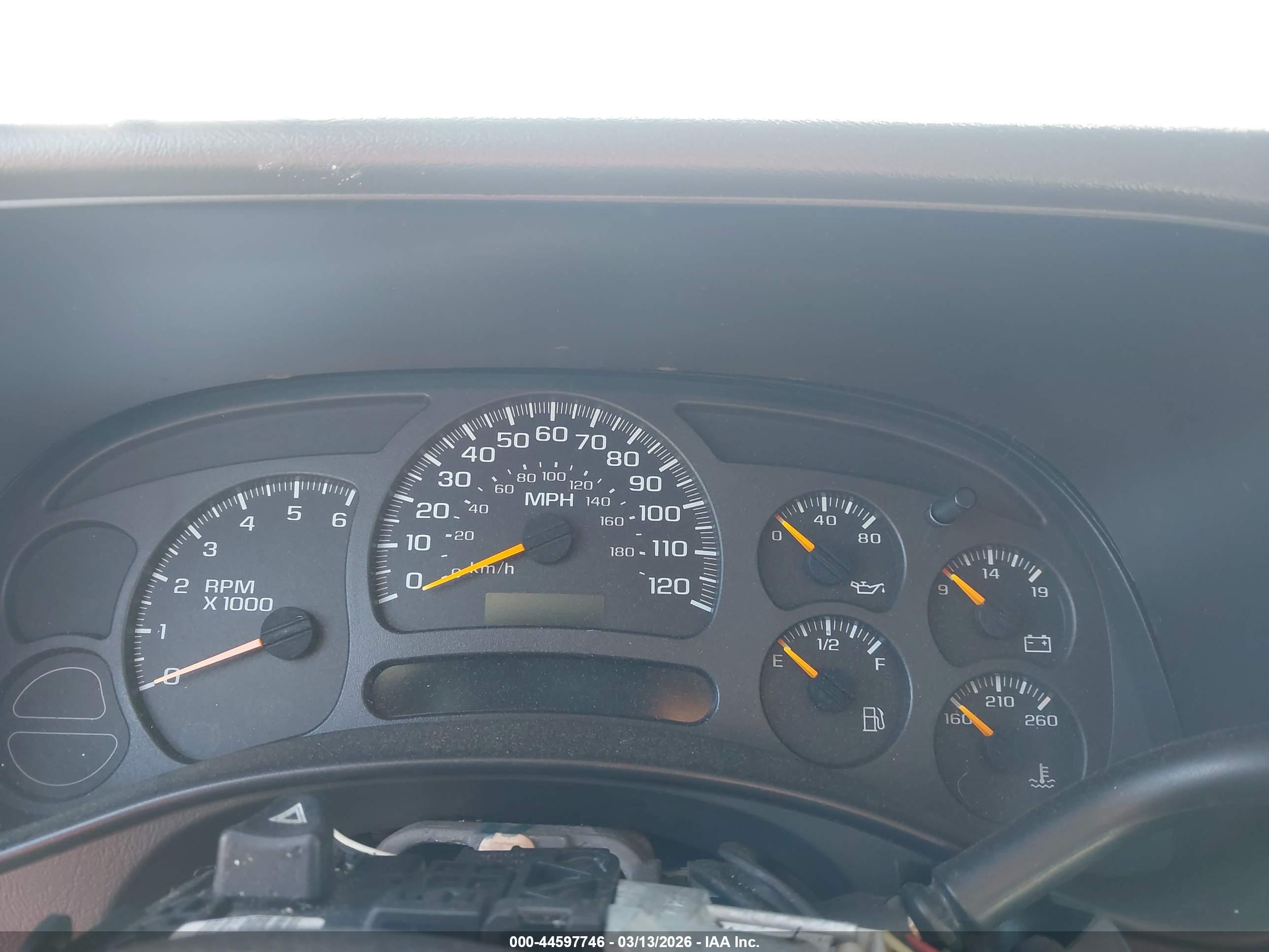 CHEVROLET TAHOE image 7