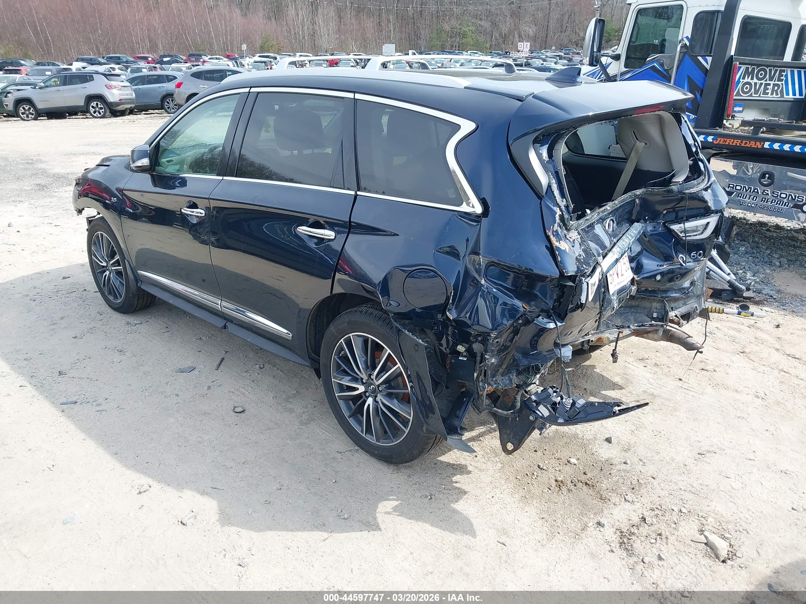 INFINITI QX60 image 3