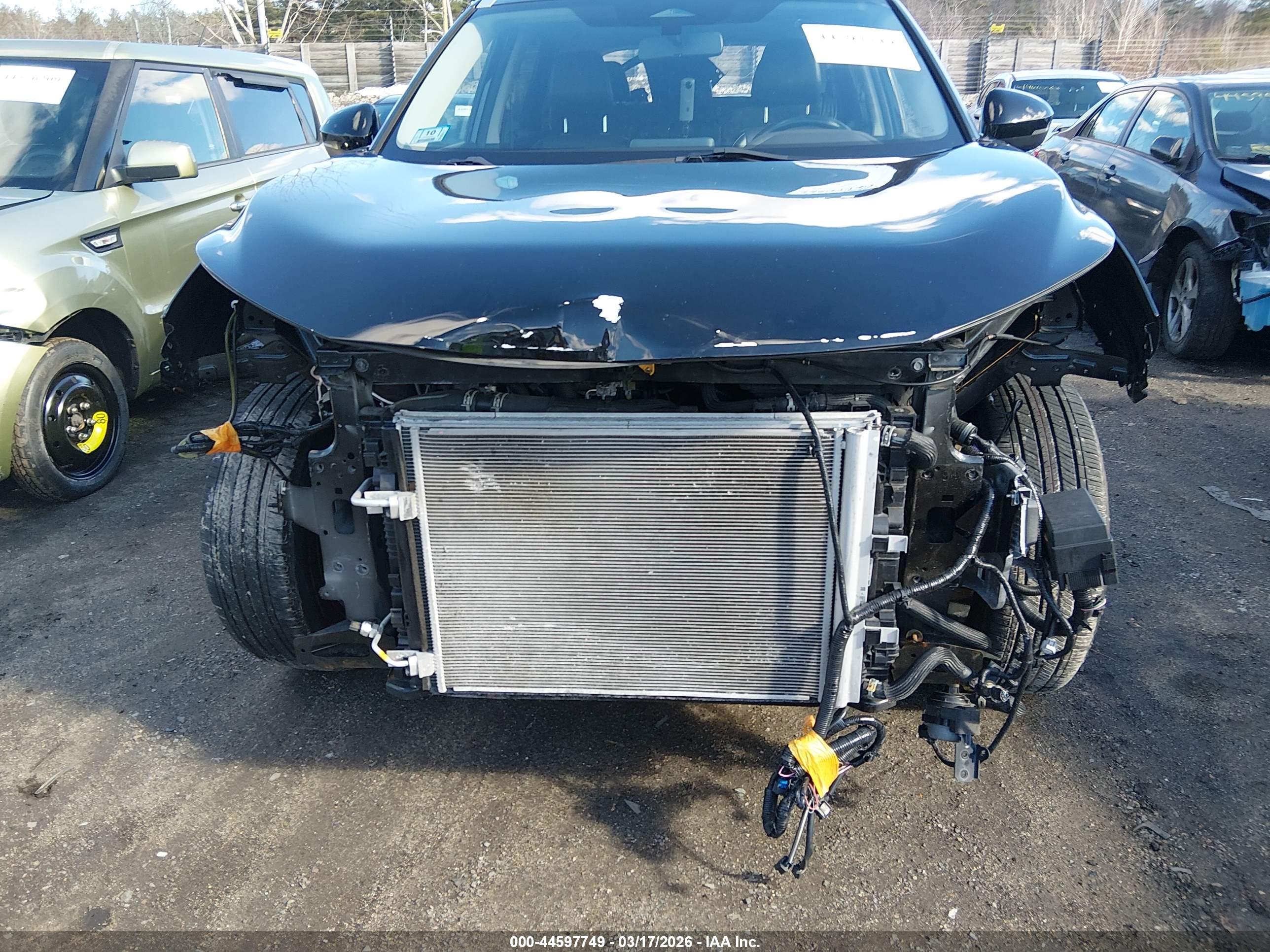 NISSAN ROGUE image 6