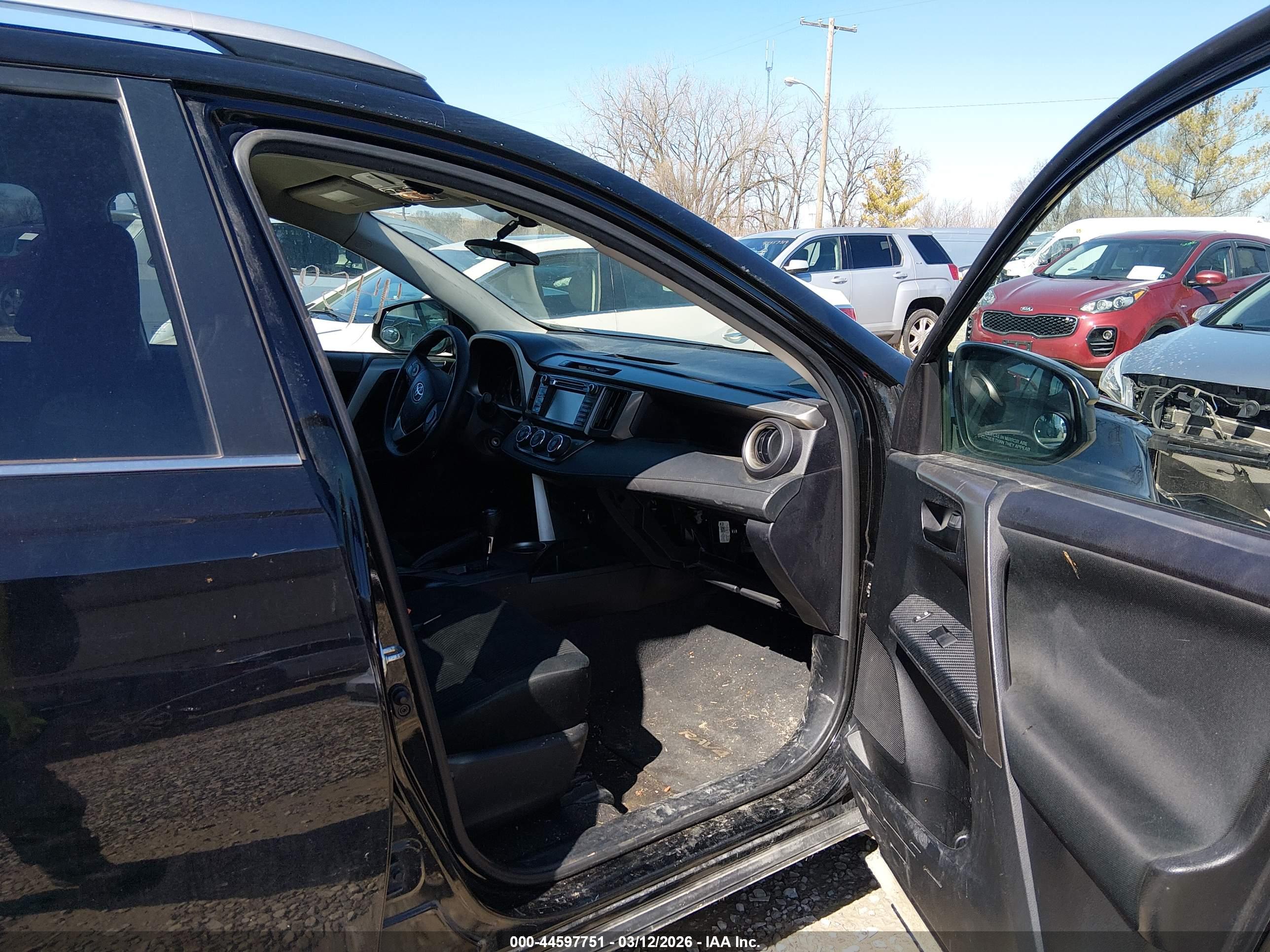 TOYOTA RAV4 image 5